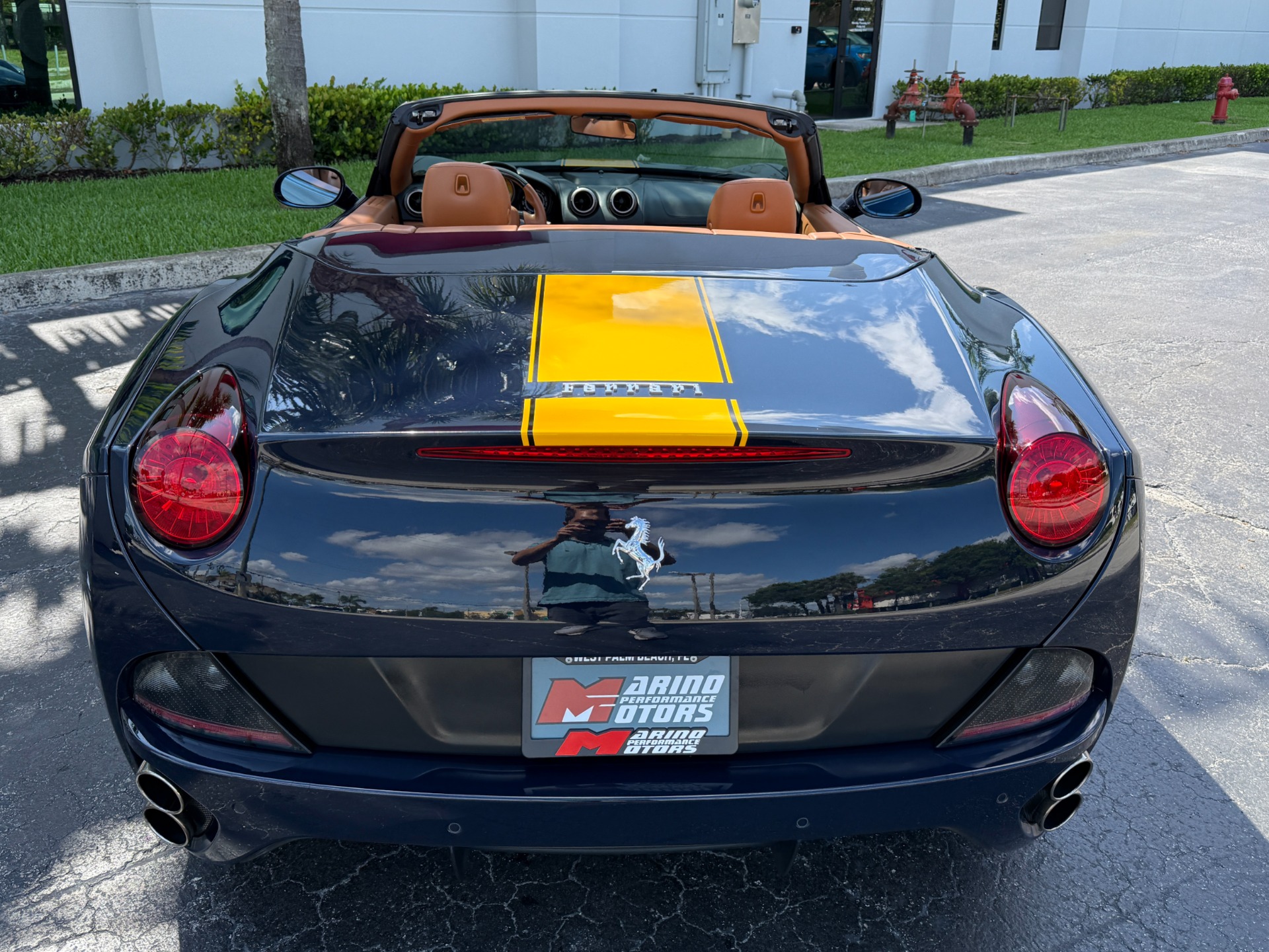 Used-2014-Ferrari-California