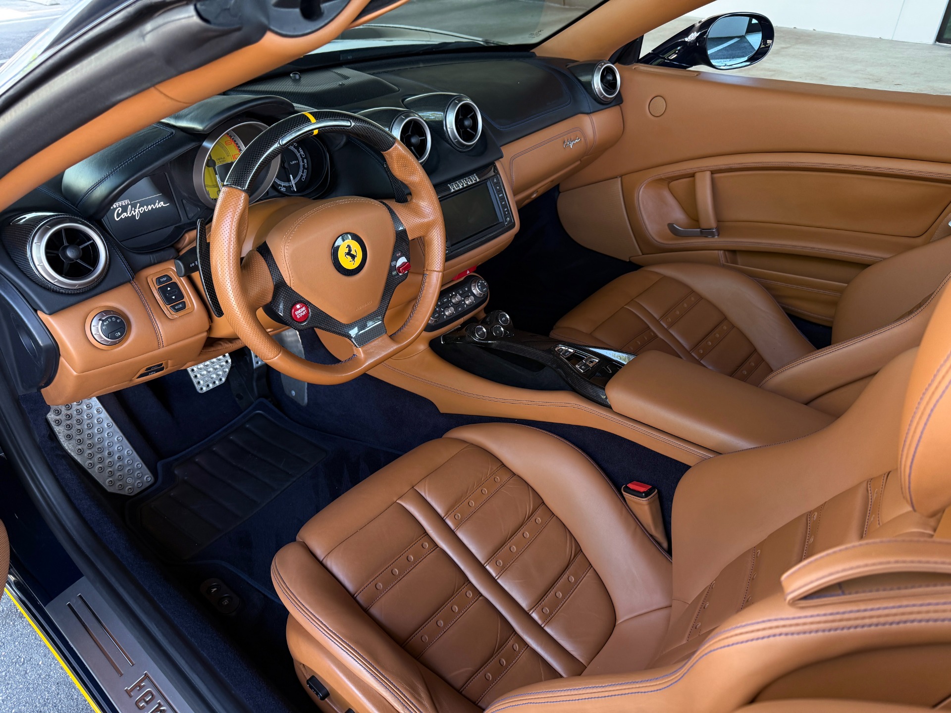 Used-2014-Ferrari-California