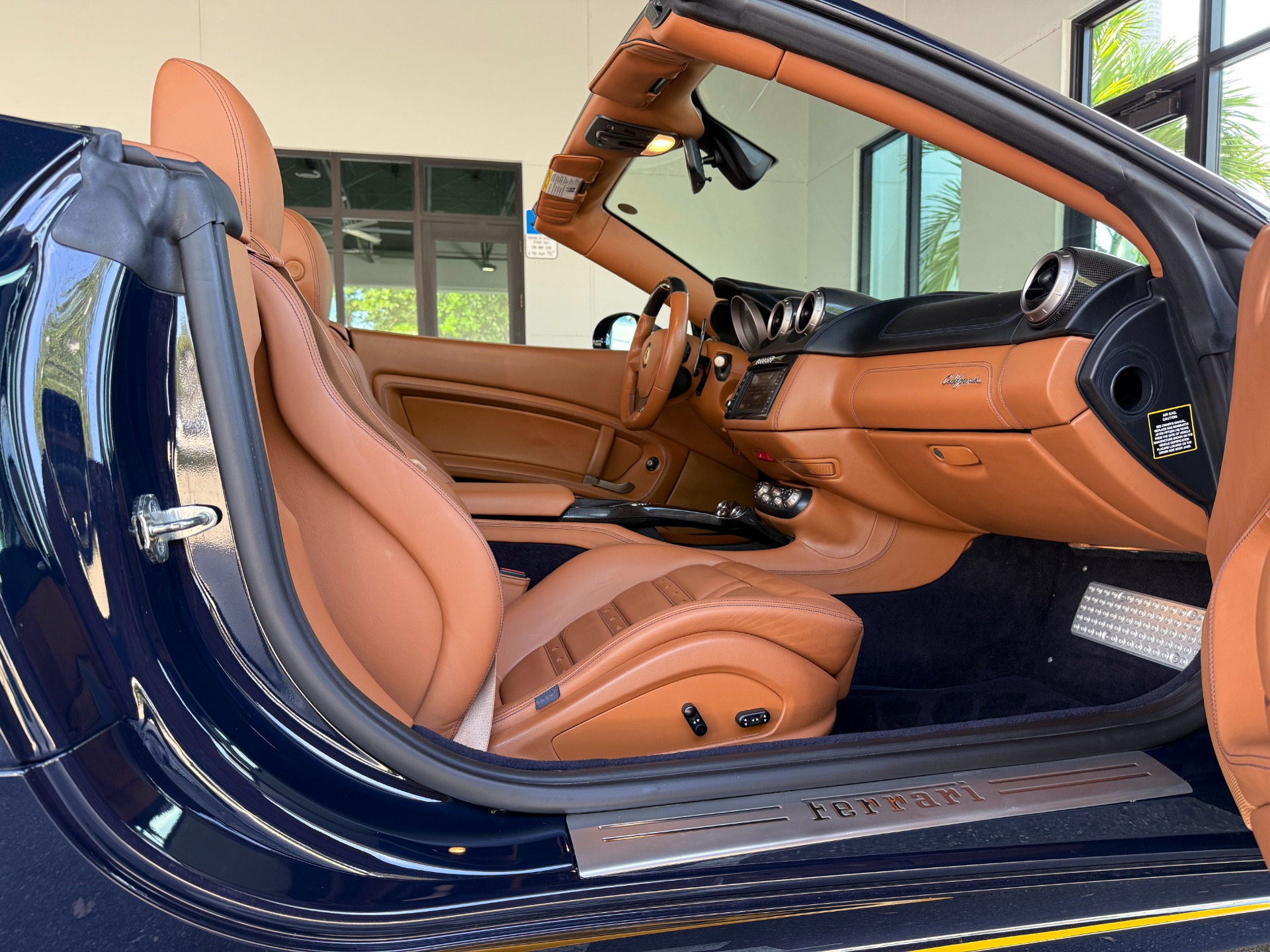 Used-2014-Ferrari-California
