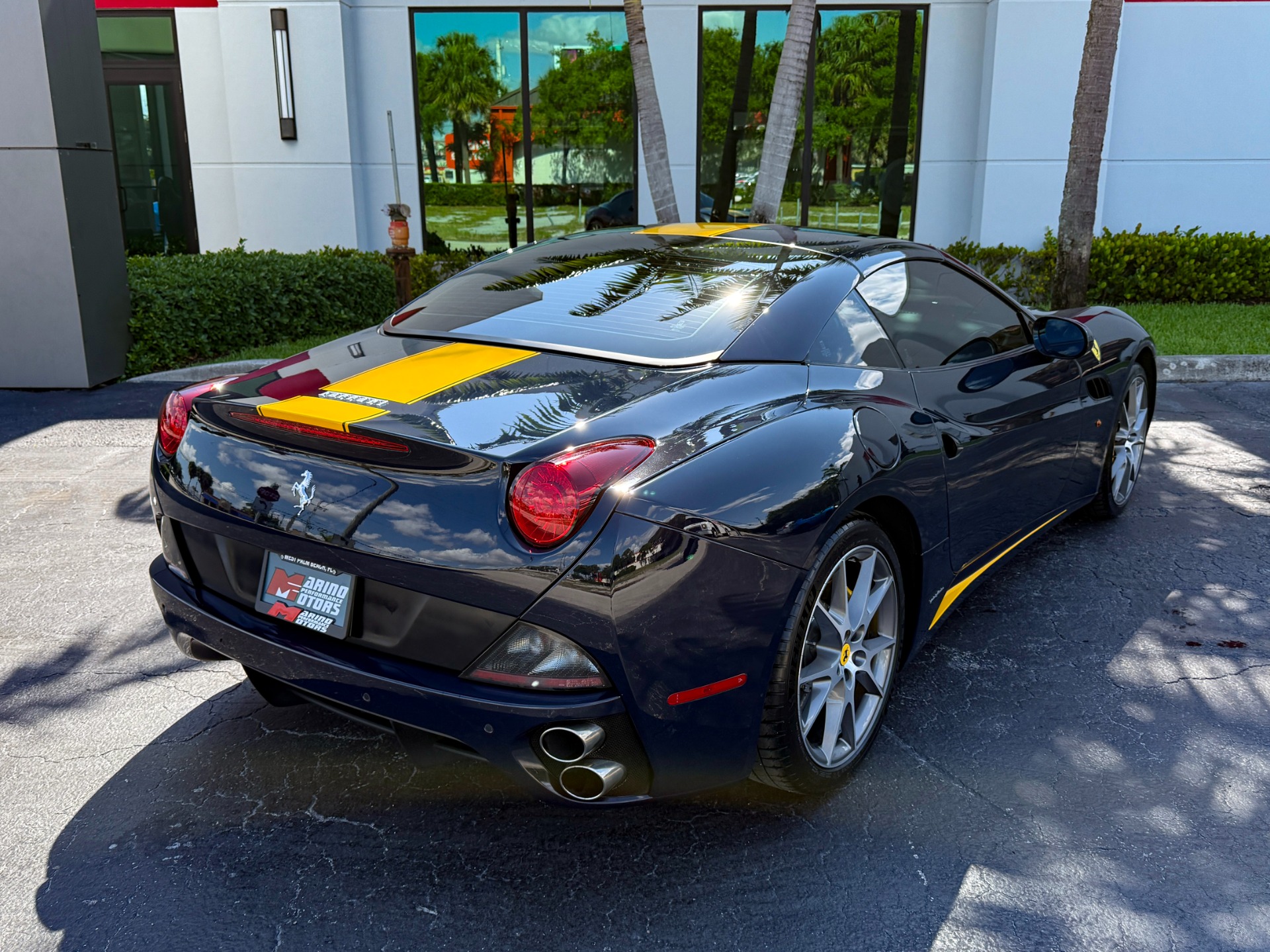 Used-2014-Ferrari-California