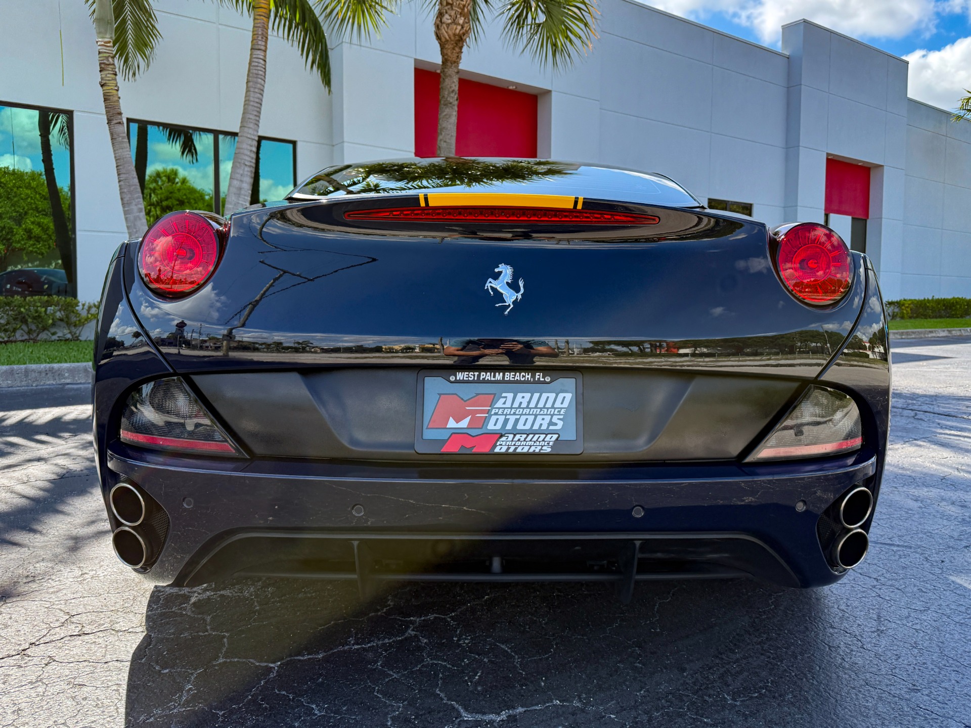 Used-2014-Ferrari-California