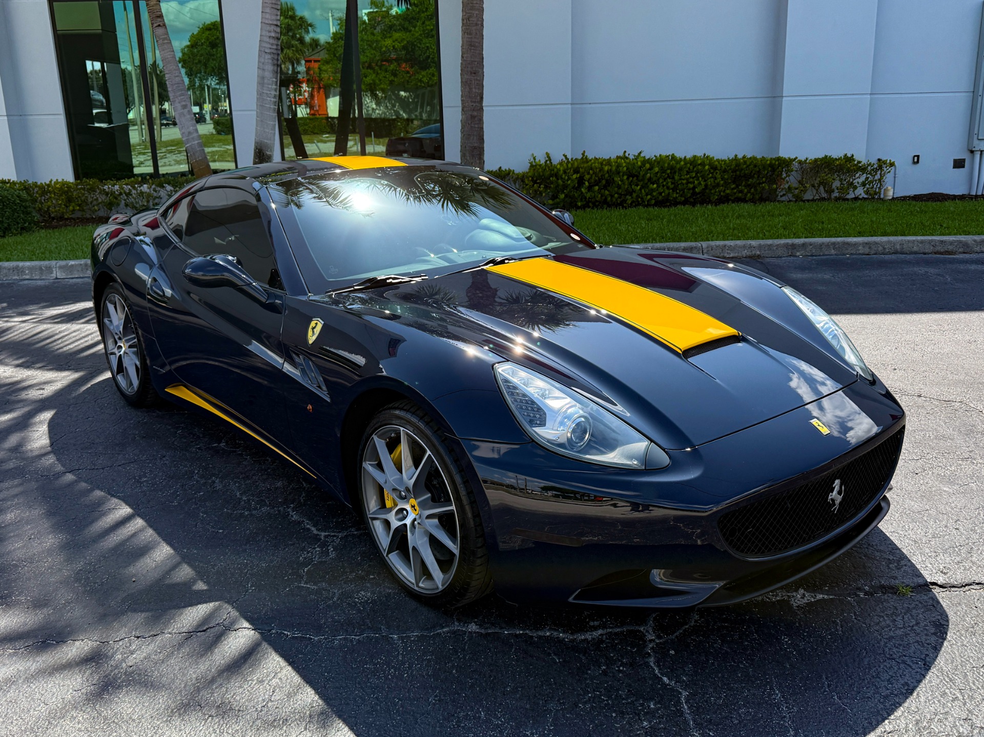 Used-2014-Ferrari-California