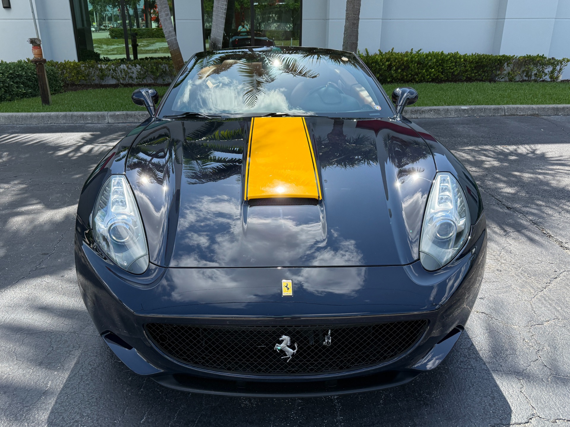Used-2014-Ferrari-California