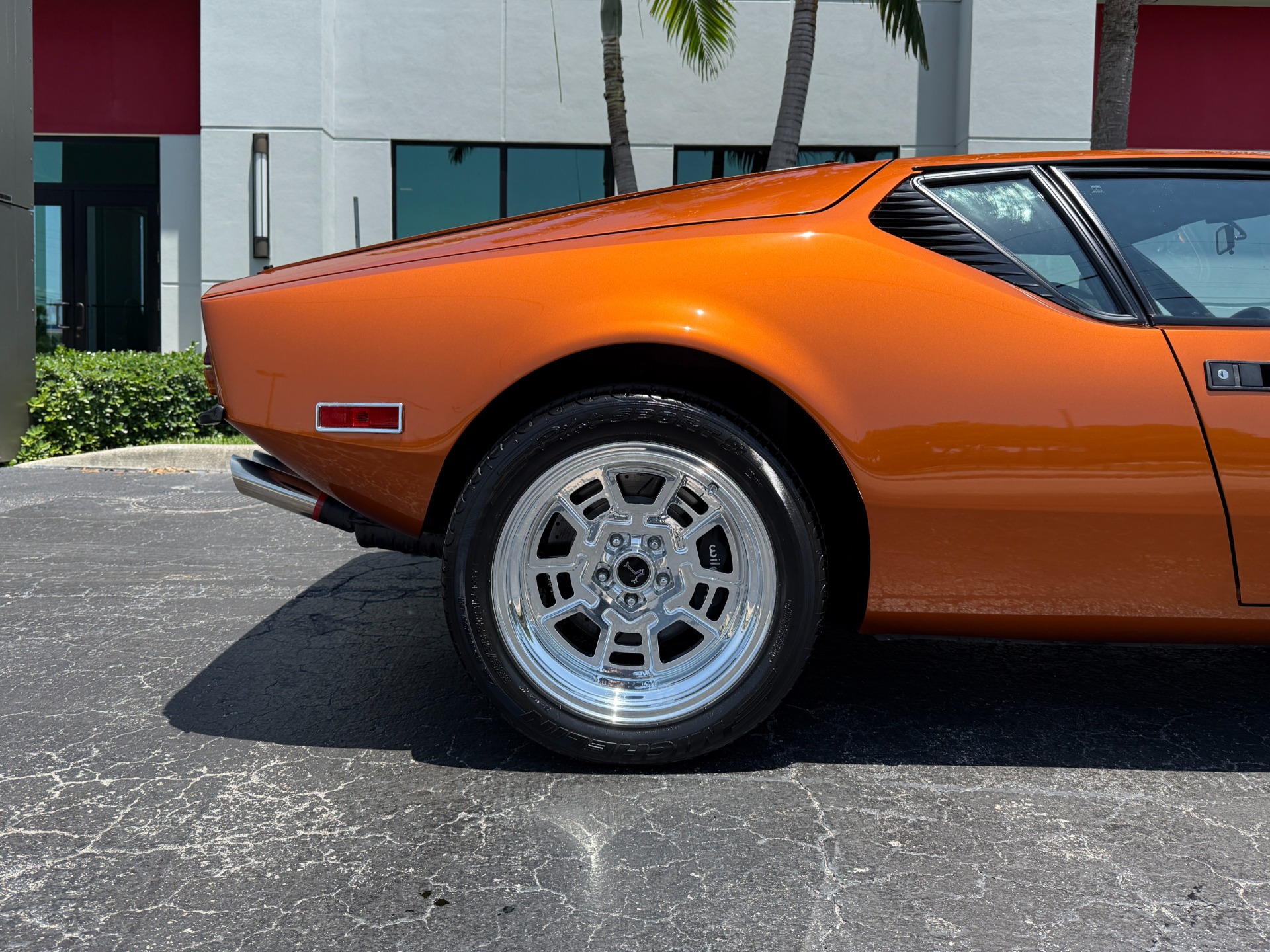 Used-1974-DeTomaso-Pantera