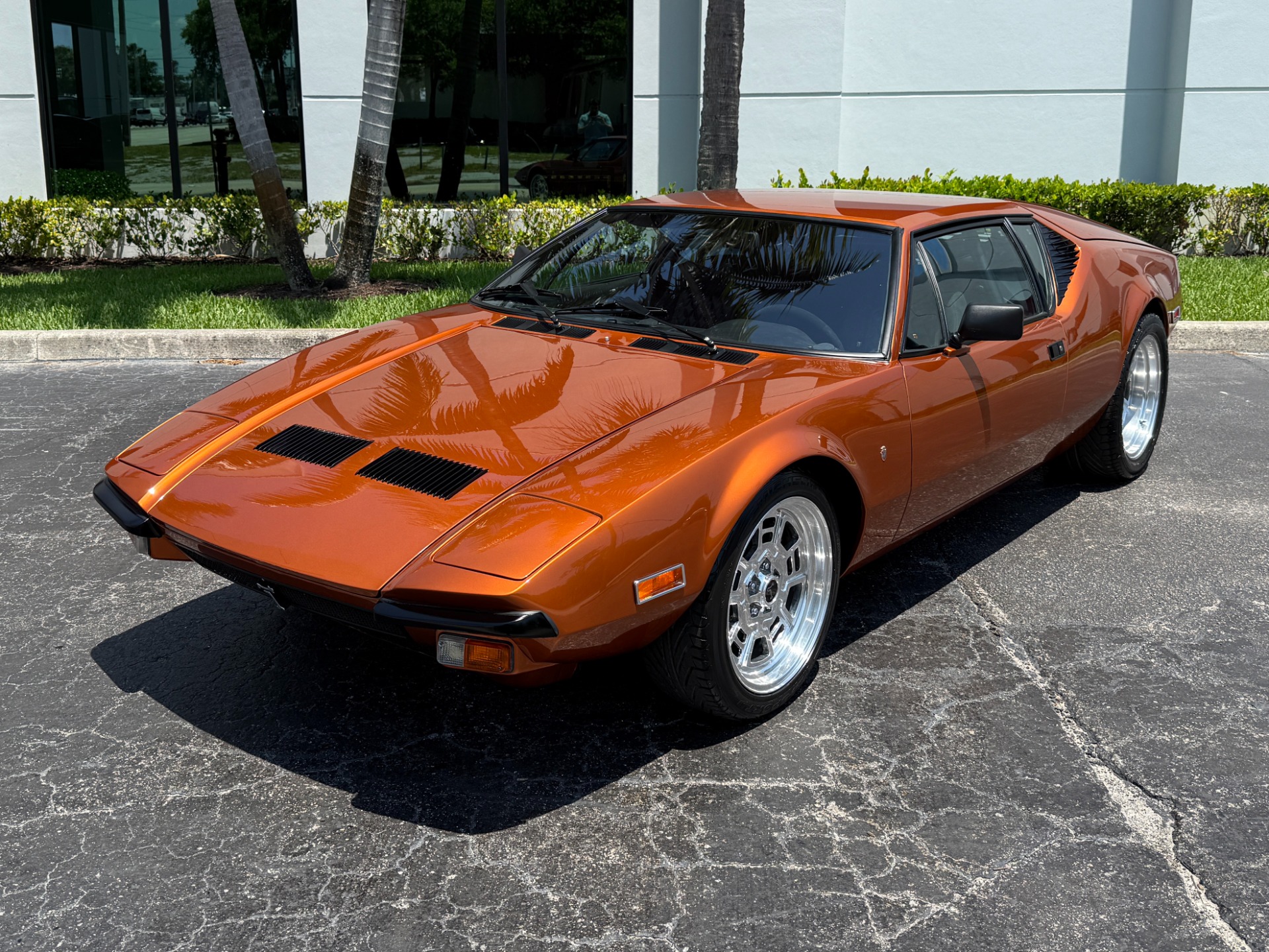 Used-1974-DeTomaso-Pantera