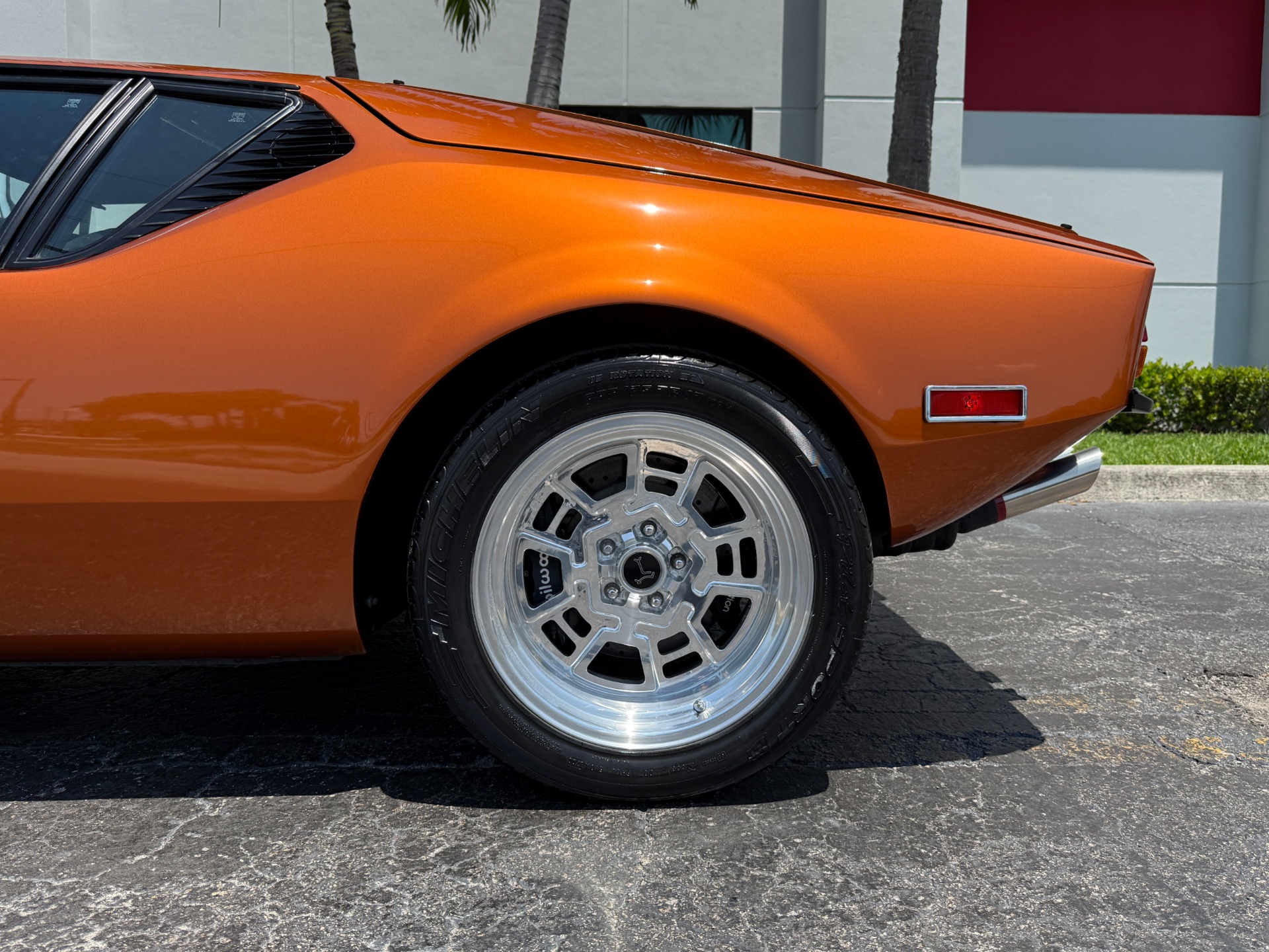 Used-1974-DeTomaso-Pantera