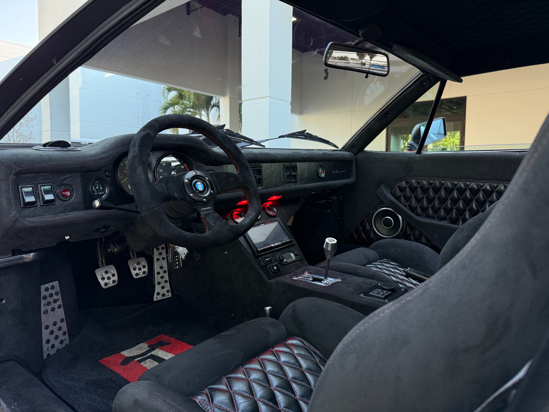 Used-1974-DeTomaso-Pantera
