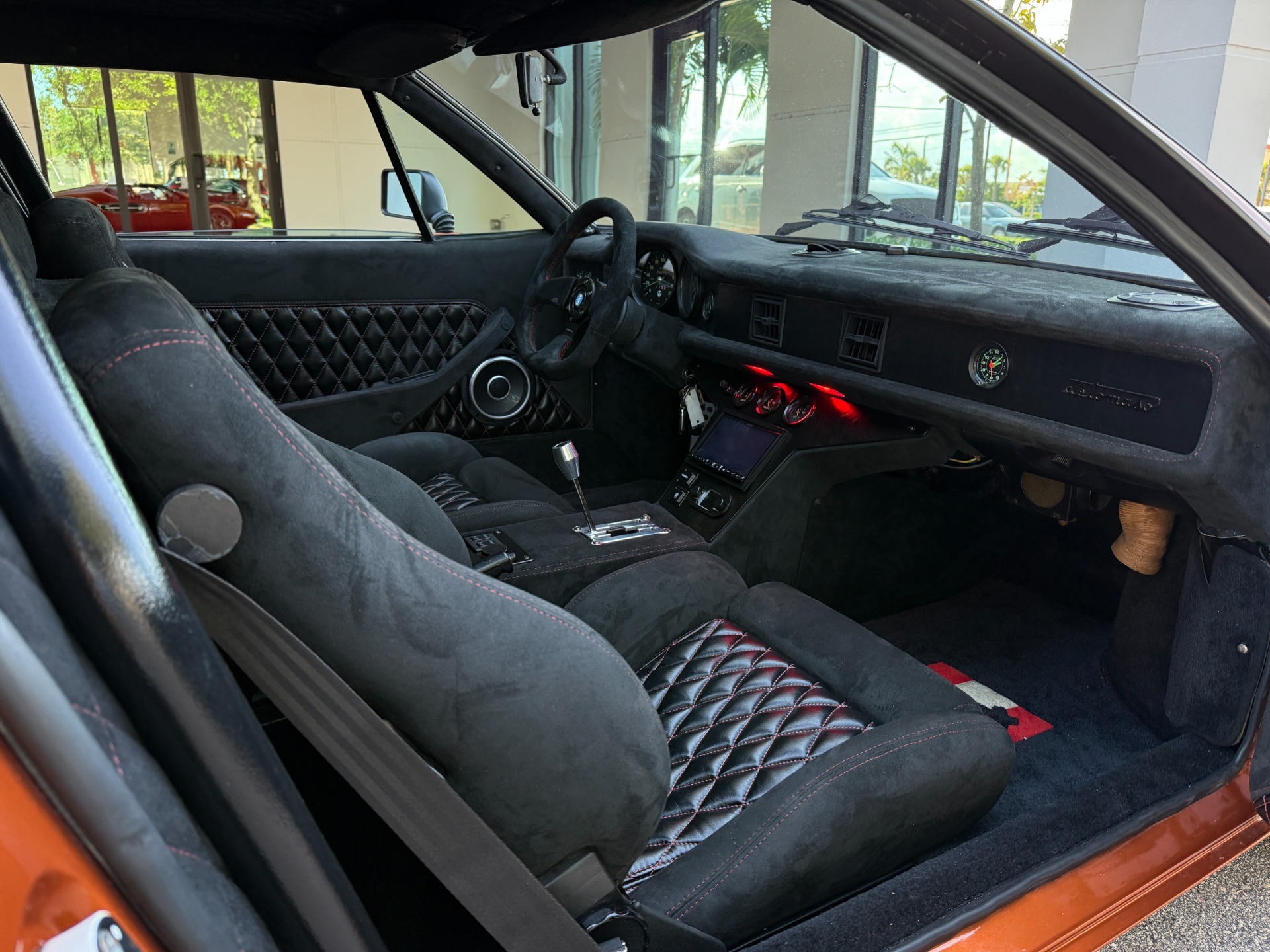 Used-1974-DeTomaso-Pantera
