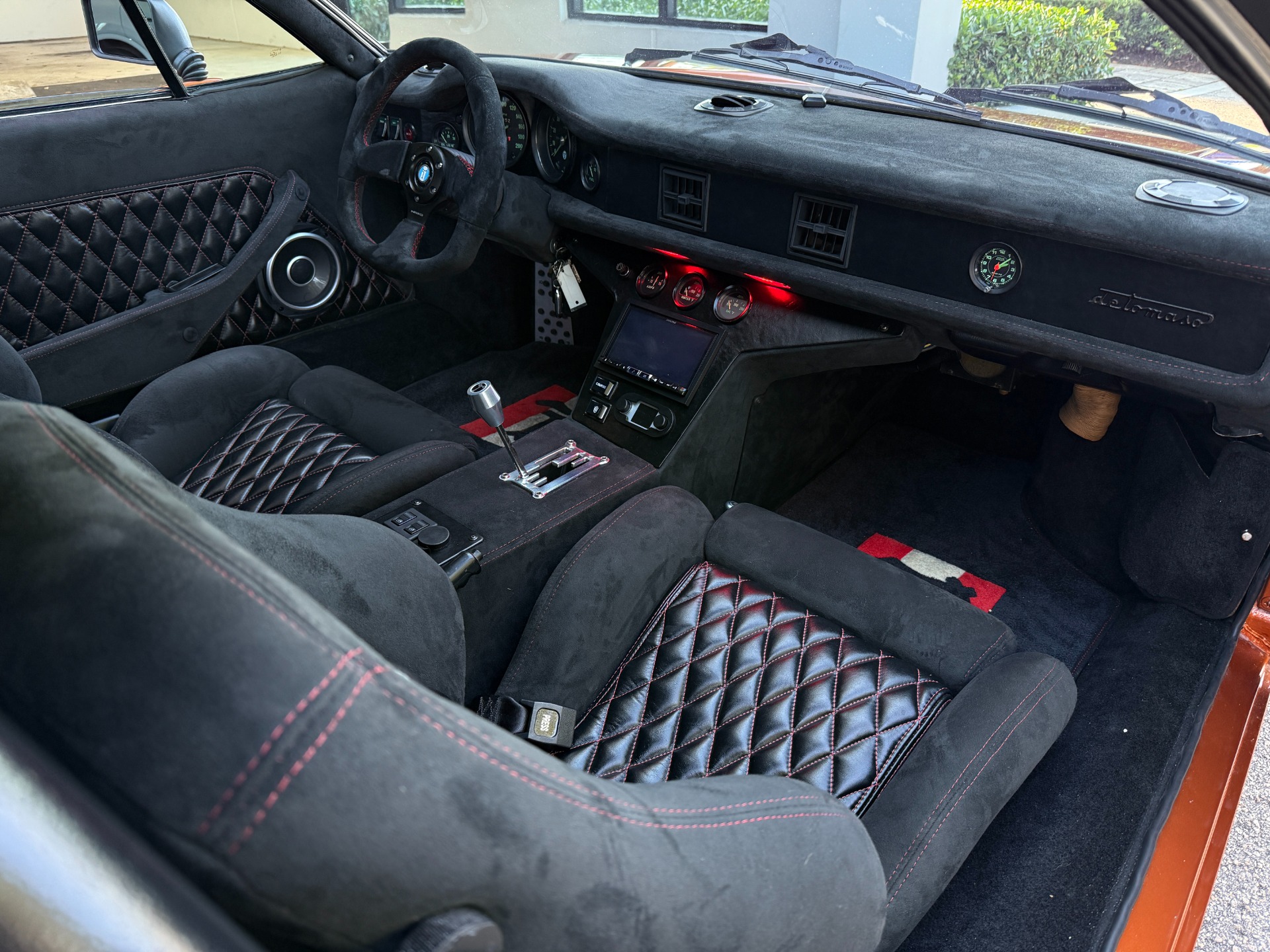 Used-1974-DeTomaso-Pantera