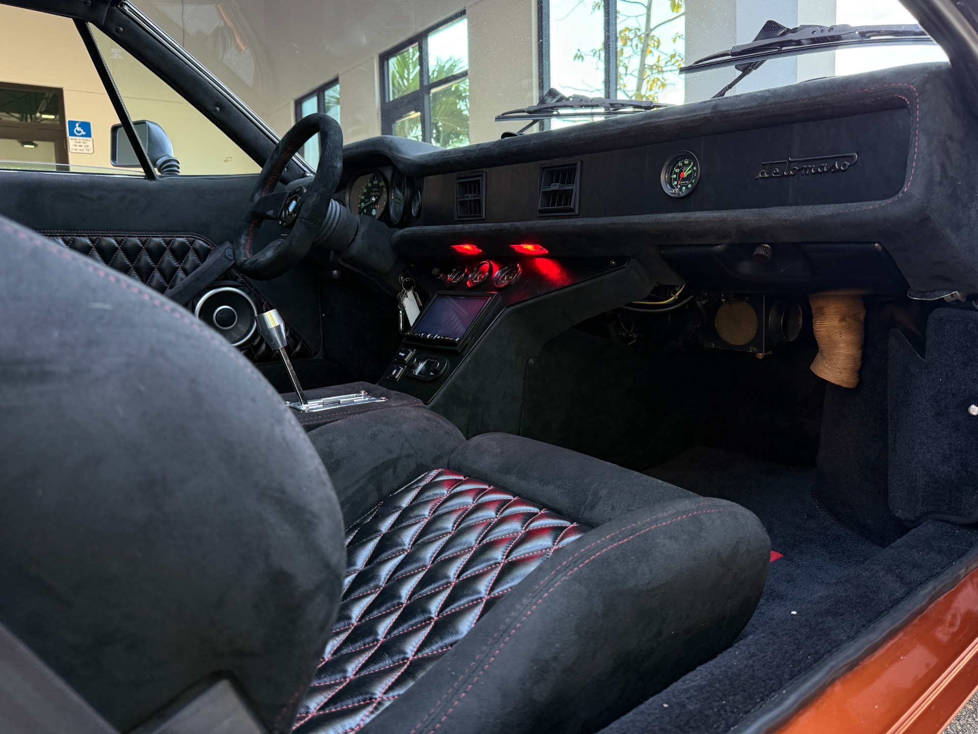 Used-1974-DeTomaso-Pantera