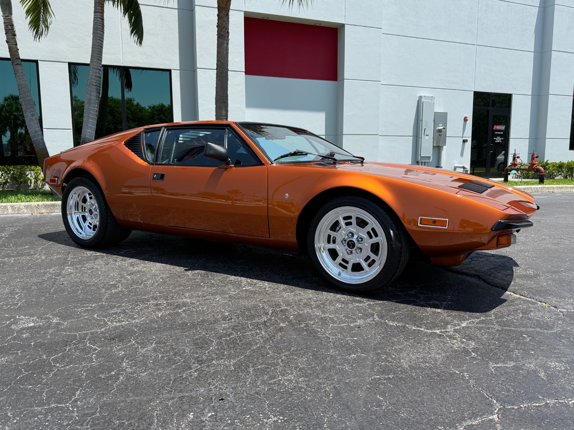 Used-1974-DeTomaso-Pantera