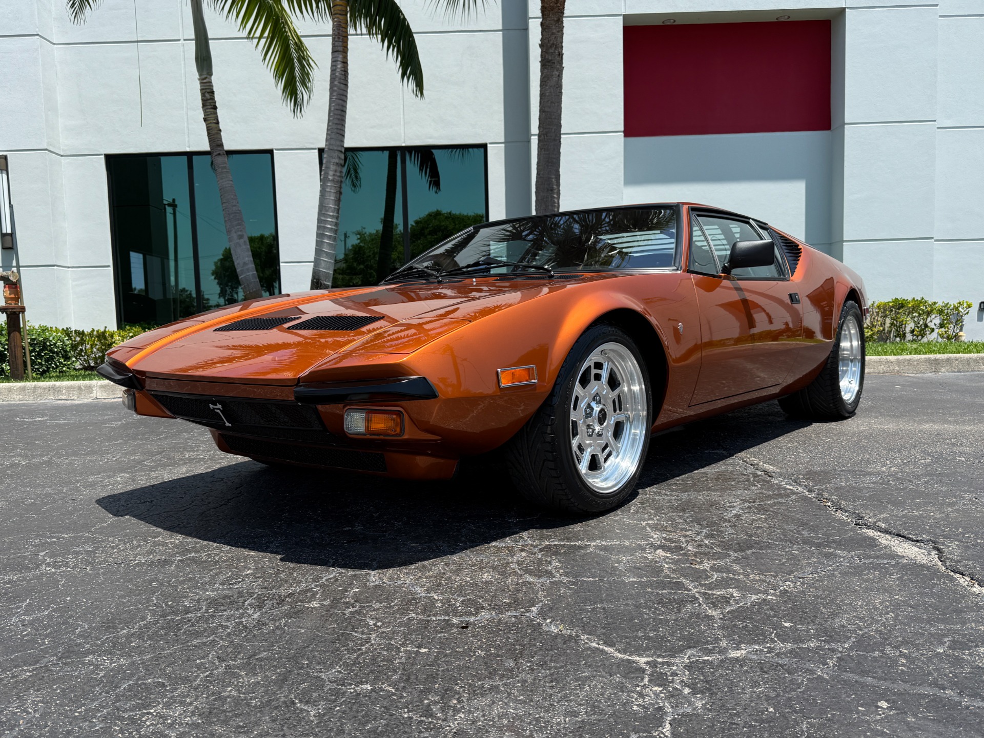 Used-1974-DeTomaso-Pantera