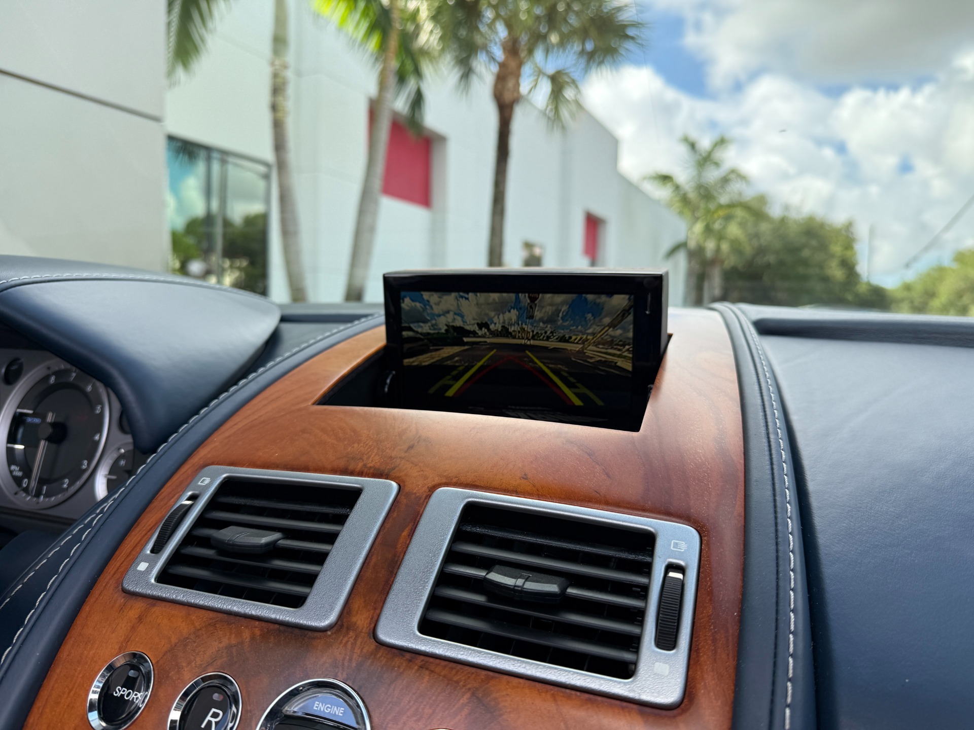 Used-2014-Aston-Martin-V8-Vantage-Roadster