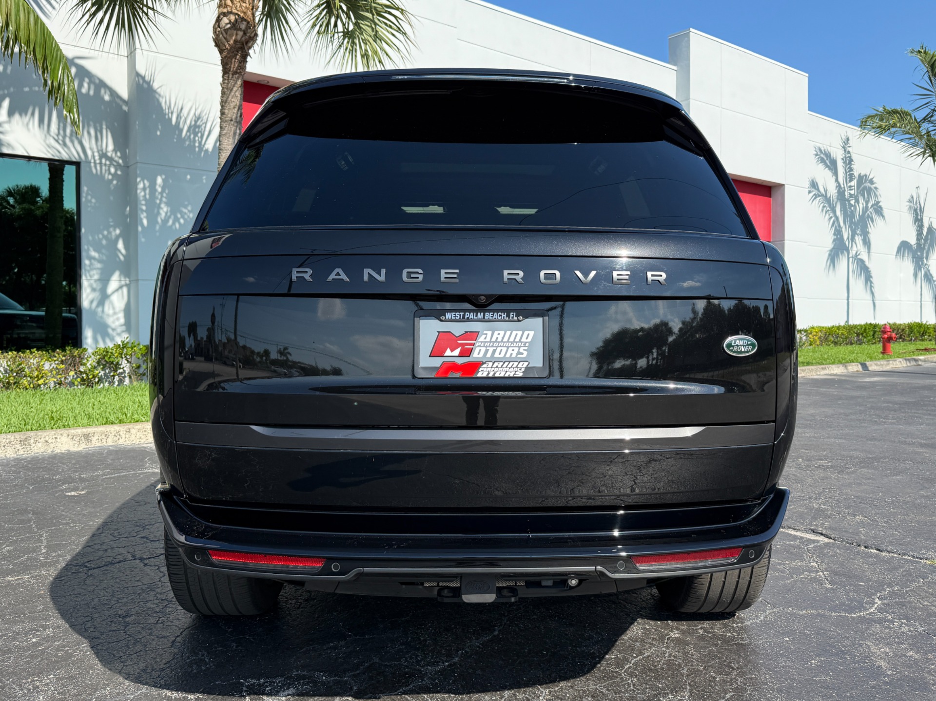 Used-2023-Land-Rover-Range-Rover-P400-SE
