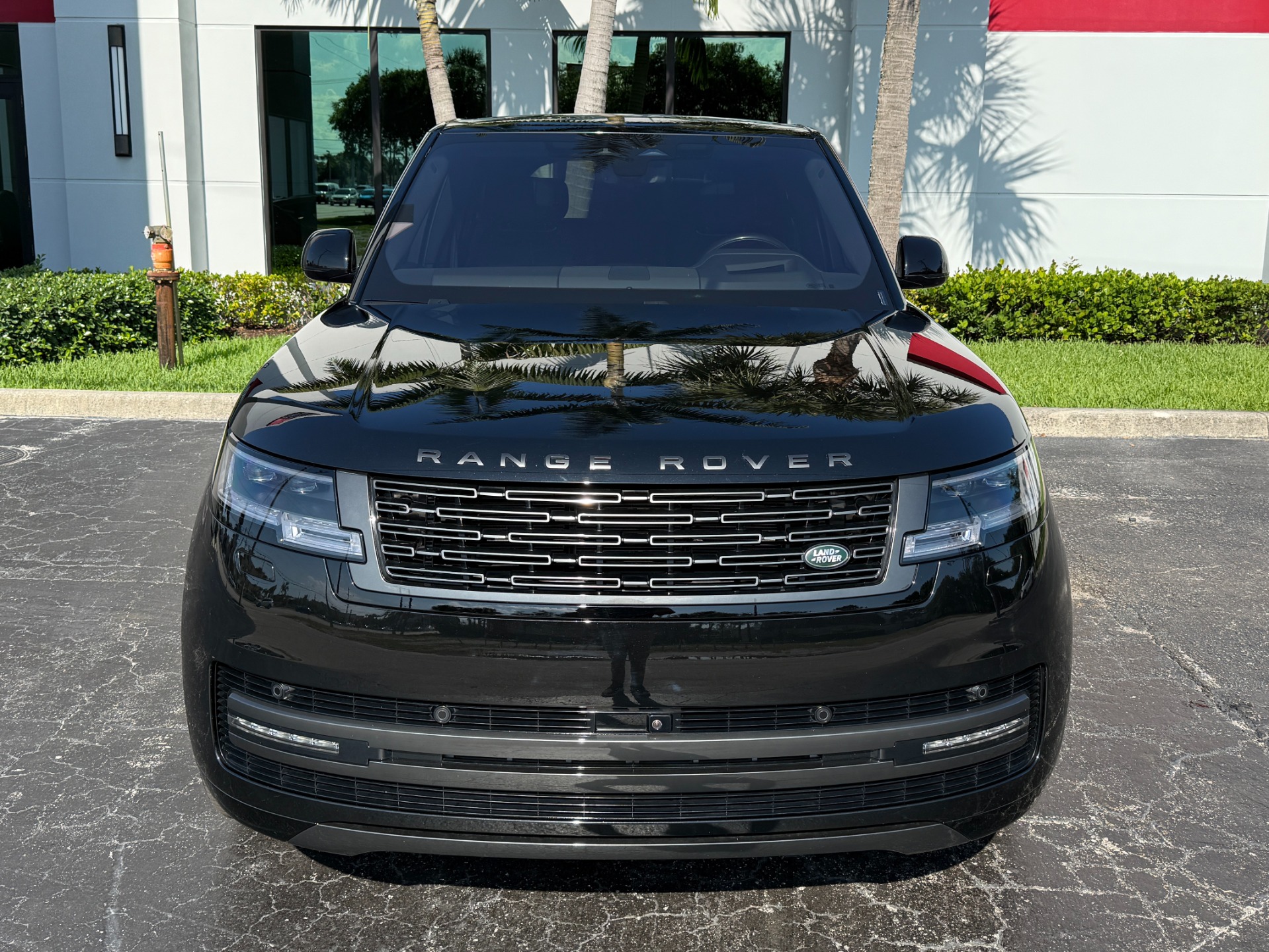 Used-2023-Land-Rover-Range-Rover-P400-SE