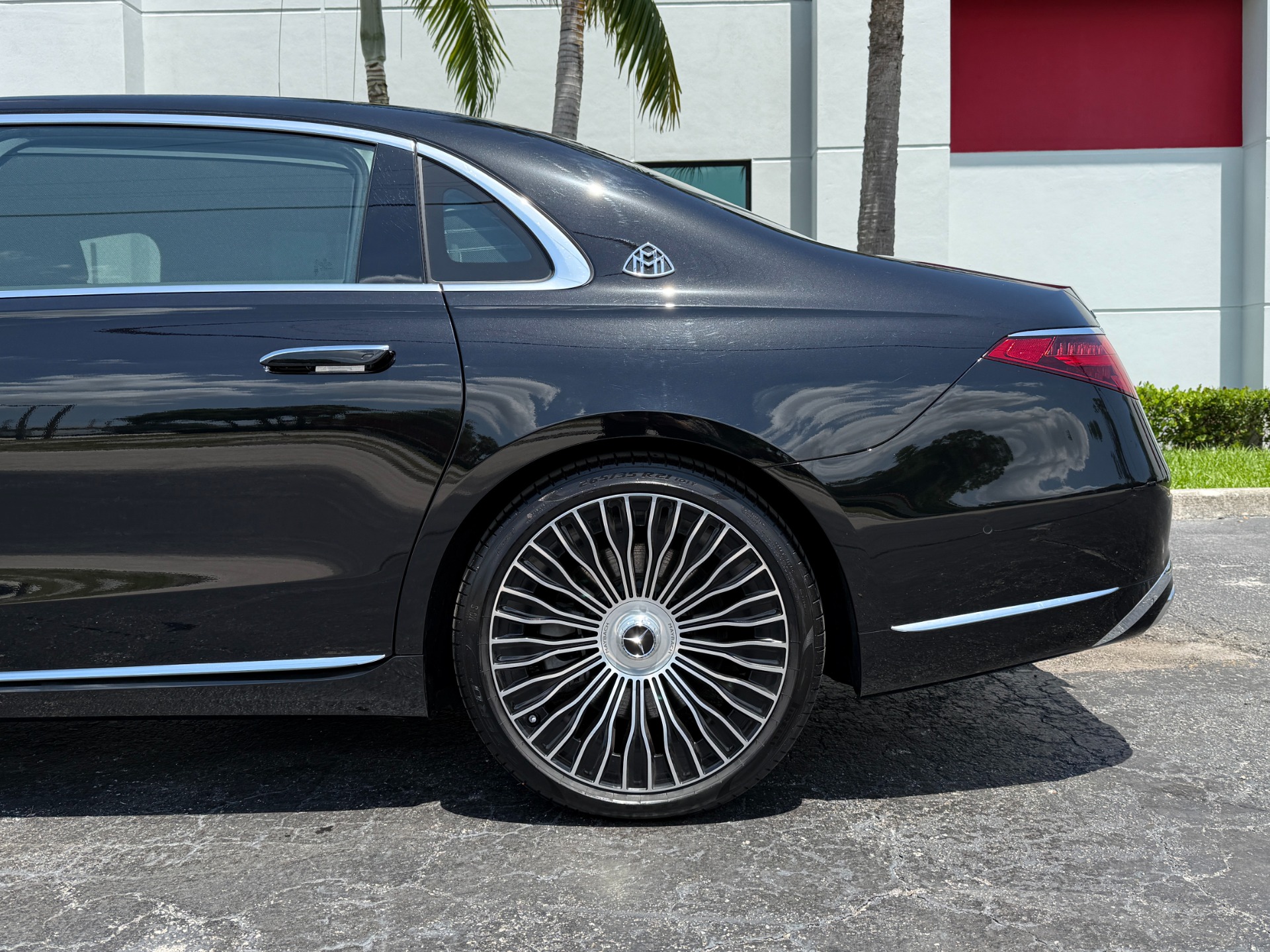 Used-2024-Mercedes-Benz-S-Class-Mercedes-Maybach-S-680-4MATIC