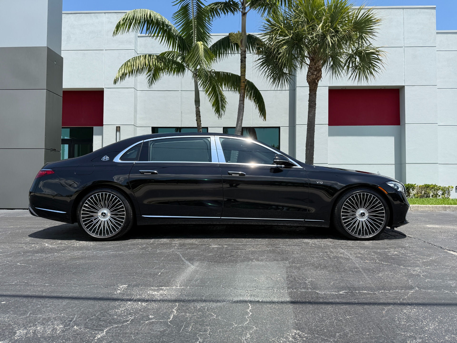 Used-2024-Mercedes-Benz-S-Class-Mercedes-Maybach-S-680-4MATIC