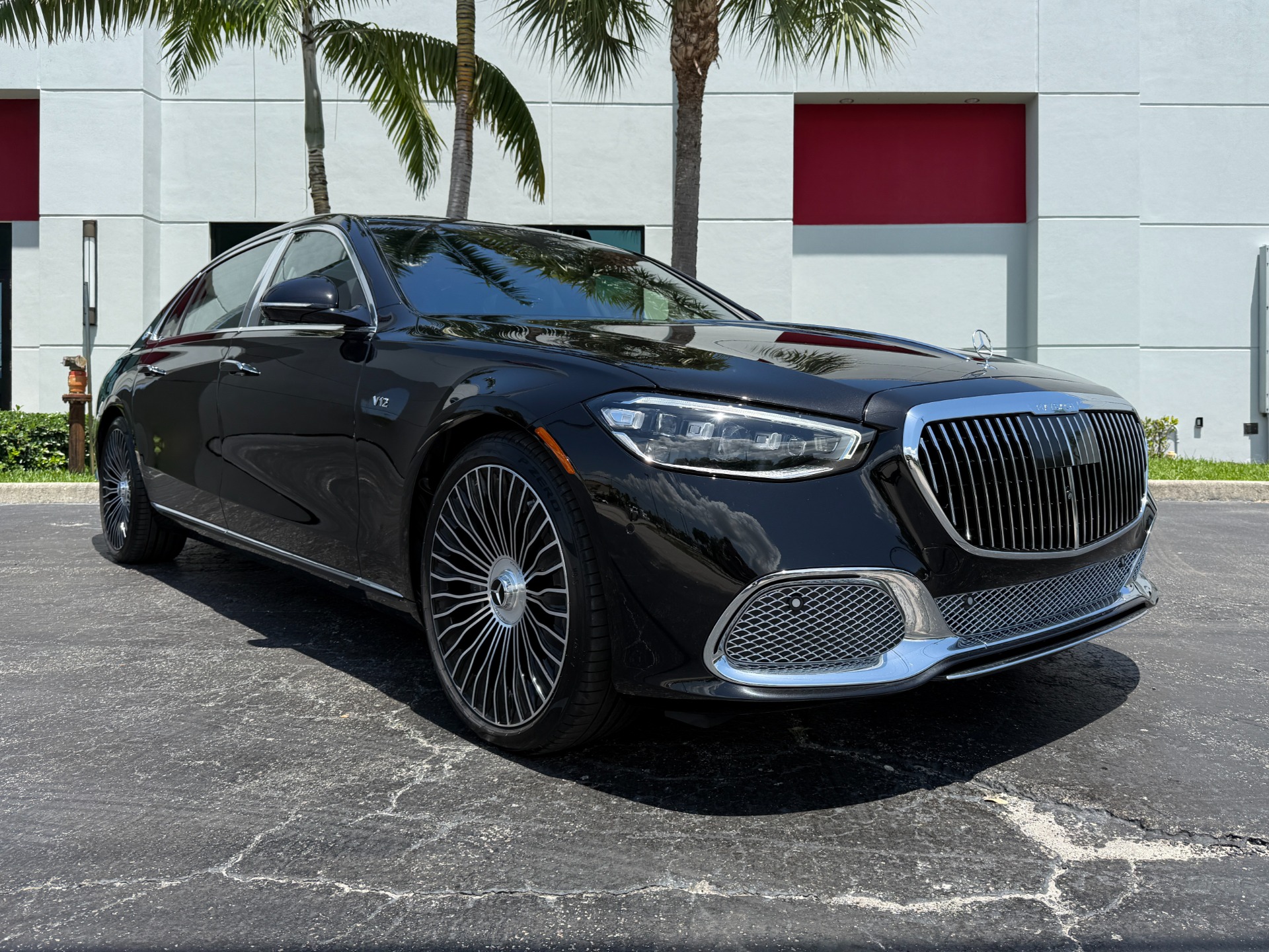 Used-2024-Mercedes-Benz-S-Class-Mercedes-Maybach-S-680-4MATIC