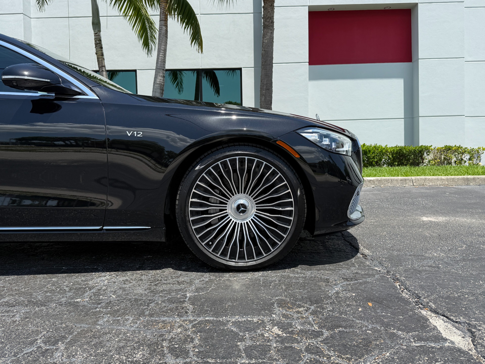 Used-2024-Mercedes-Benz-S-Class-Mercedes-Maybach-S-680-4MATIC
