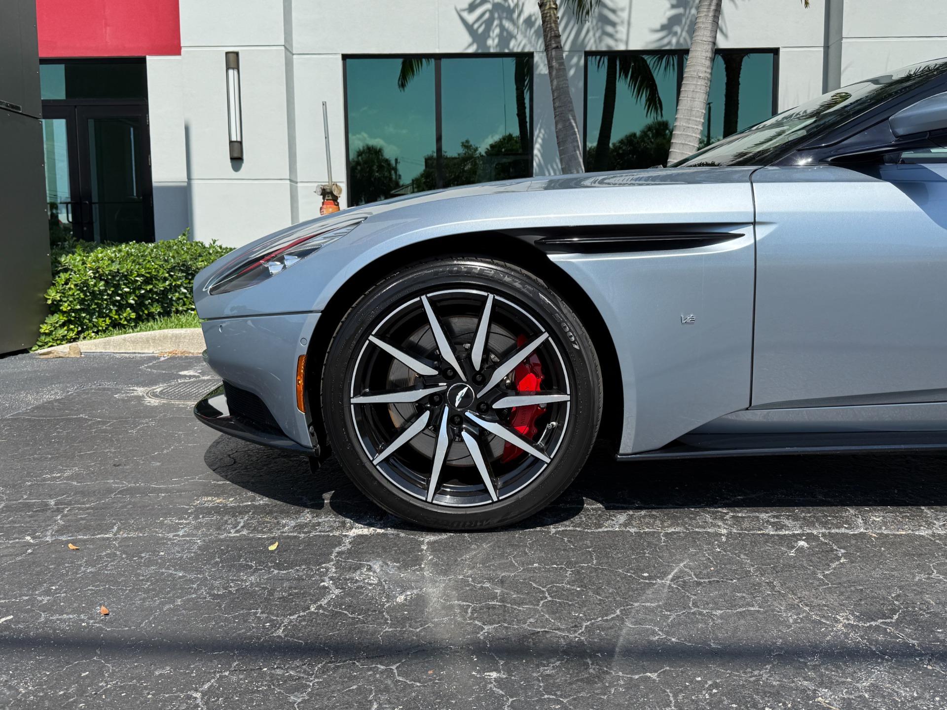 Used-2018-Aston-Martin-DB11-V12