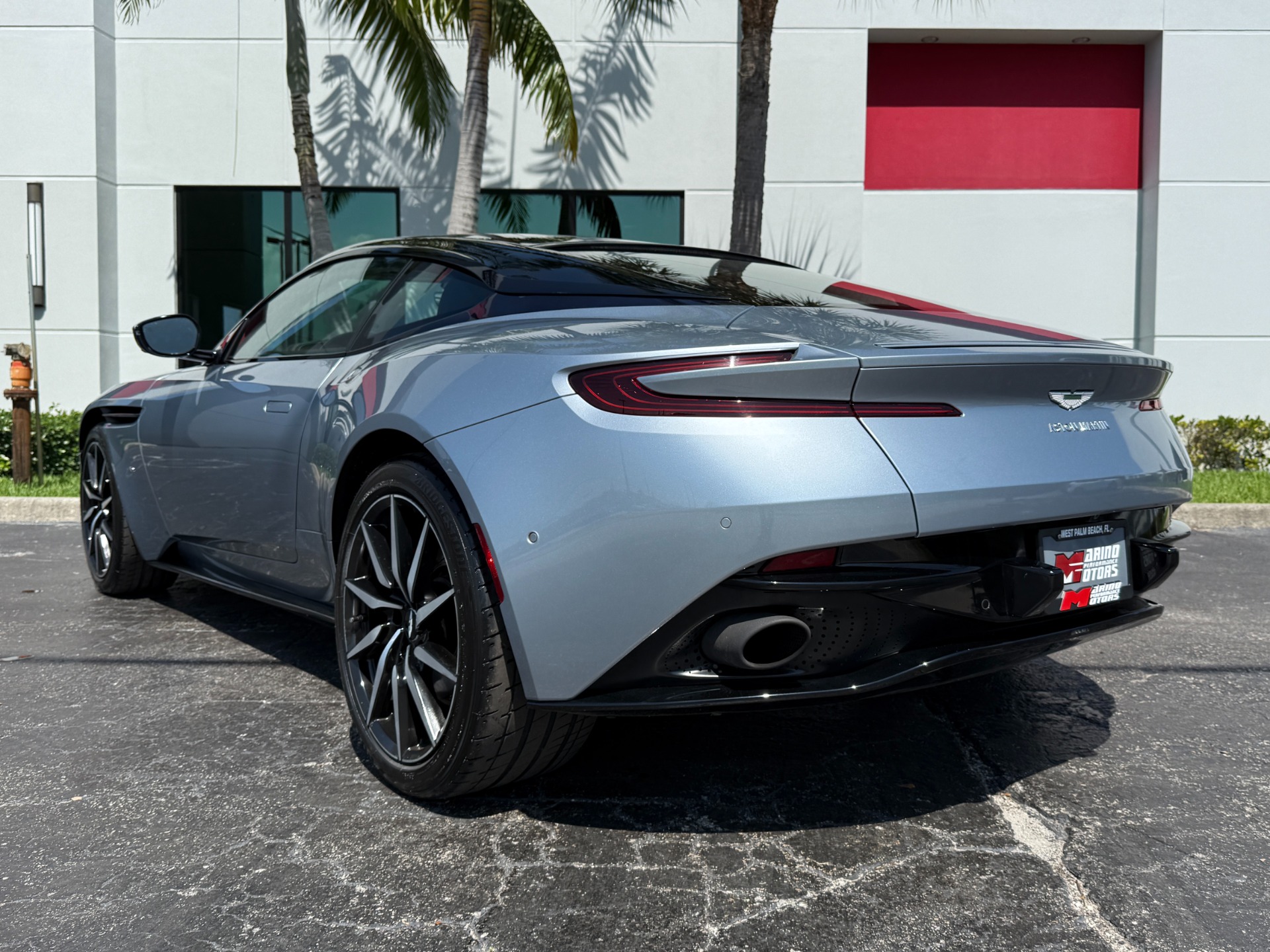 Used-2018-Aston-Martin-DB11-V12