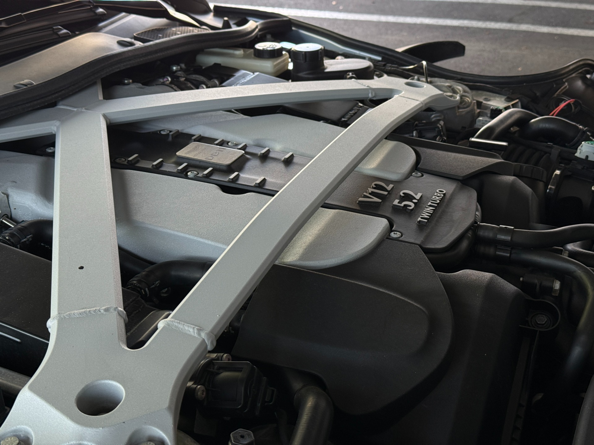 Used-2018-Aston-Martin-DB11-V12