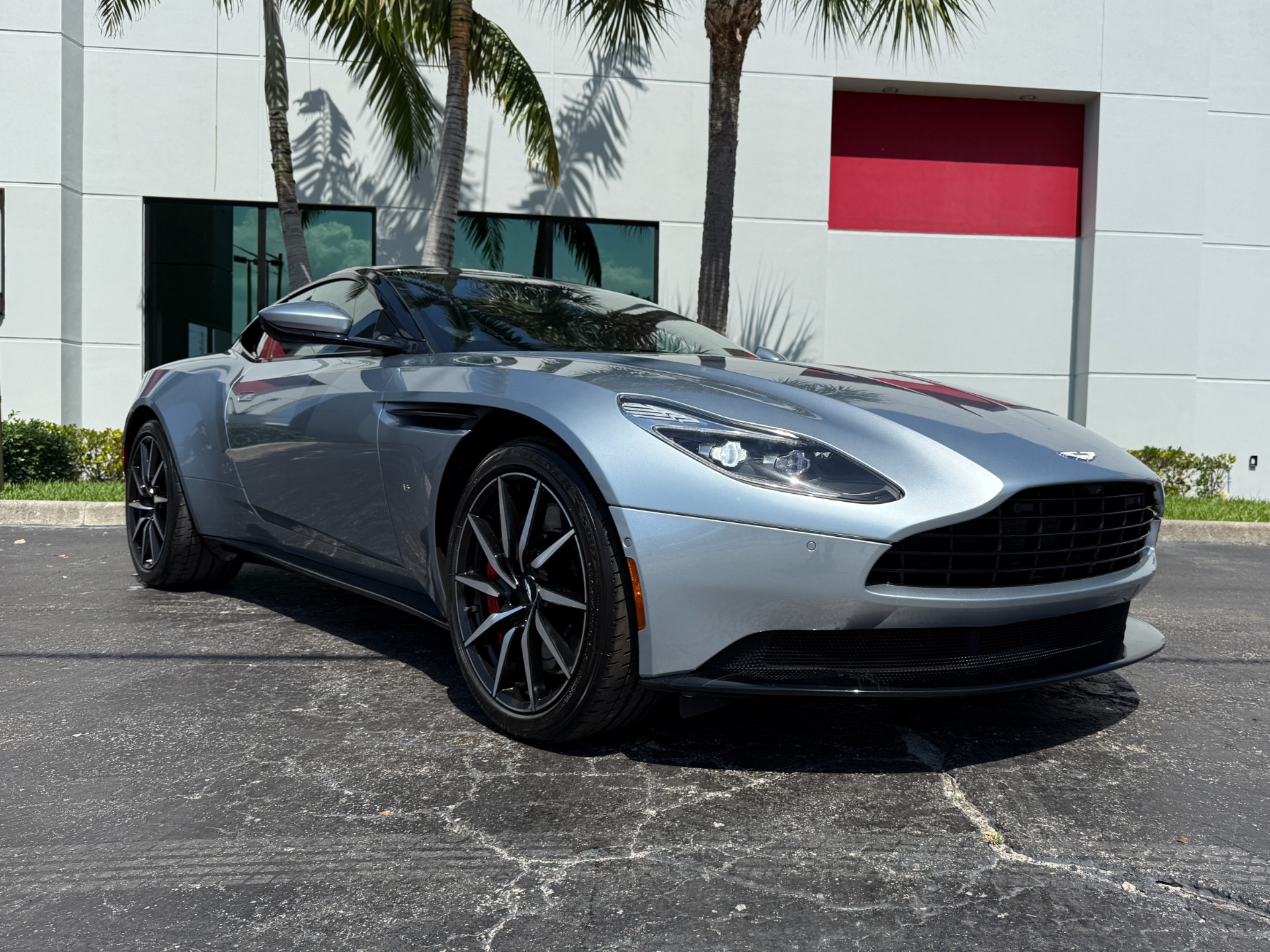 Used-2018-Aston-Martin-DB11-V12