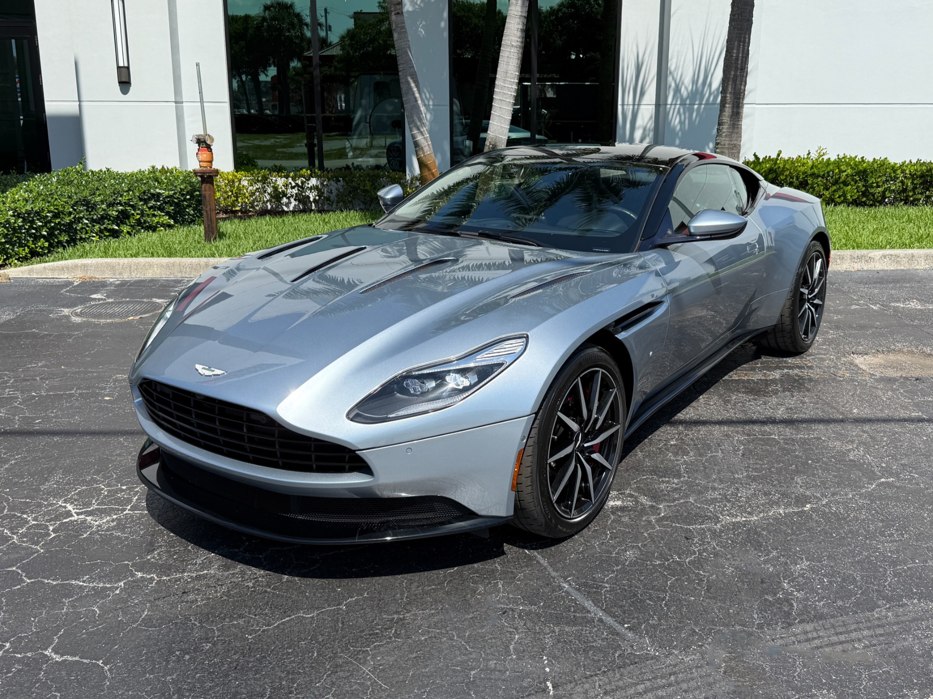 Used-2018-Aston-Martin-DB11-V12