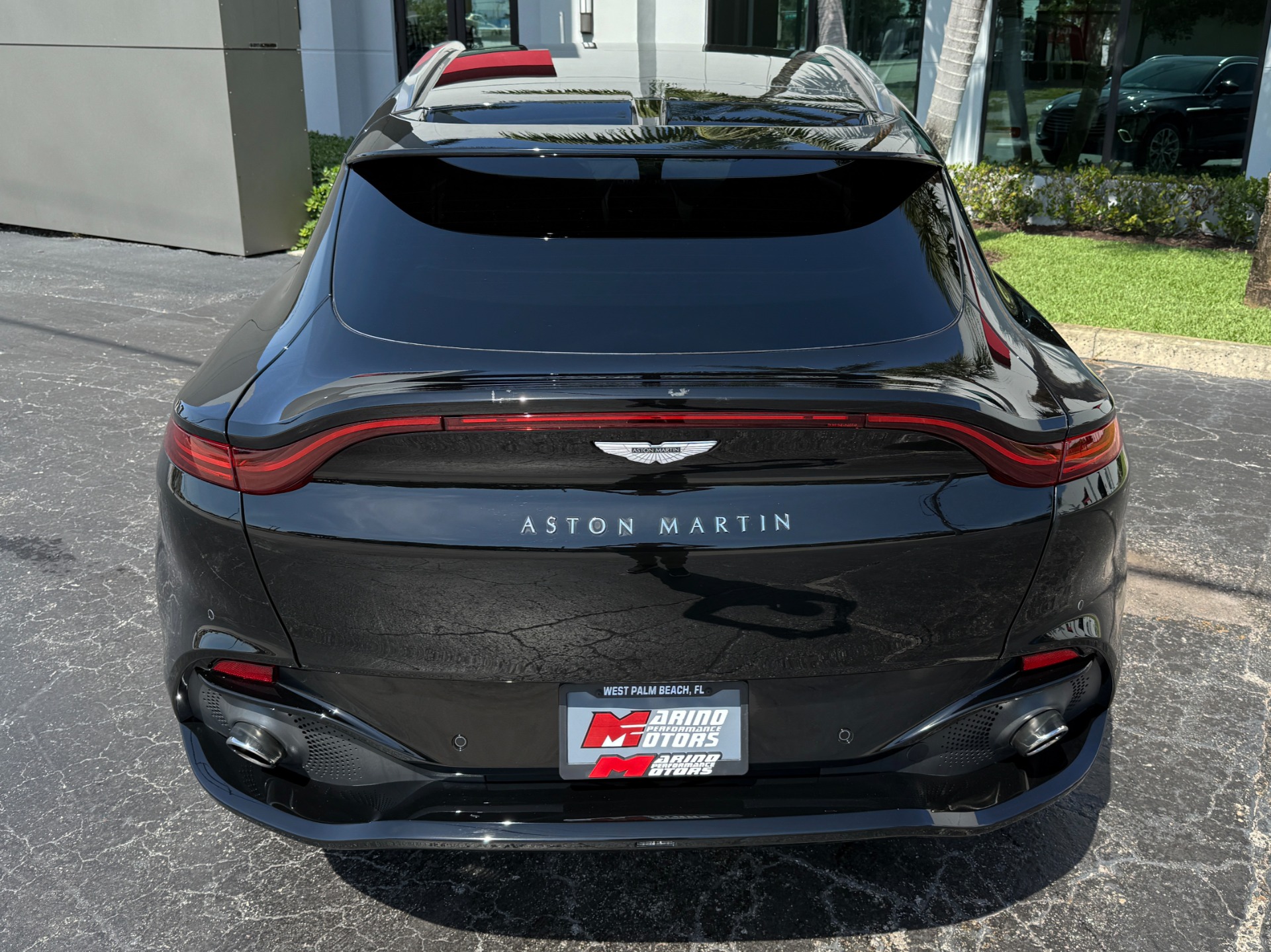 Used-2023-Aston-Martin-DBX