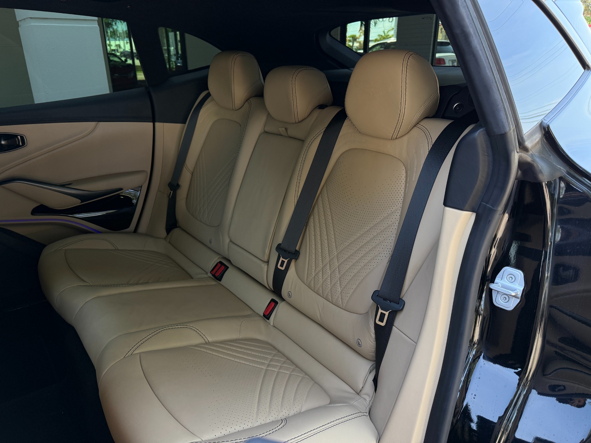 Used-2023-Aston-Martin-DBX