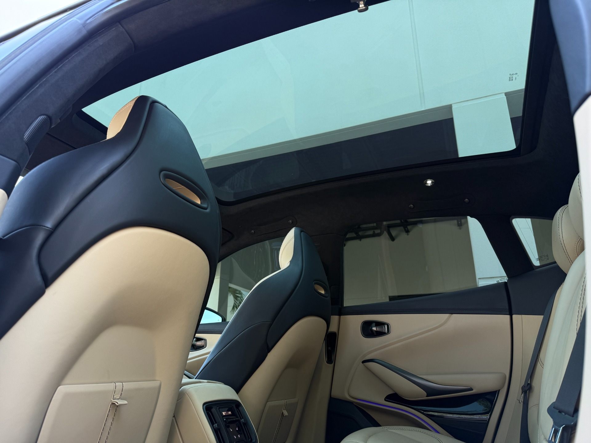 Used-2023-Aston-Martin-DBX
