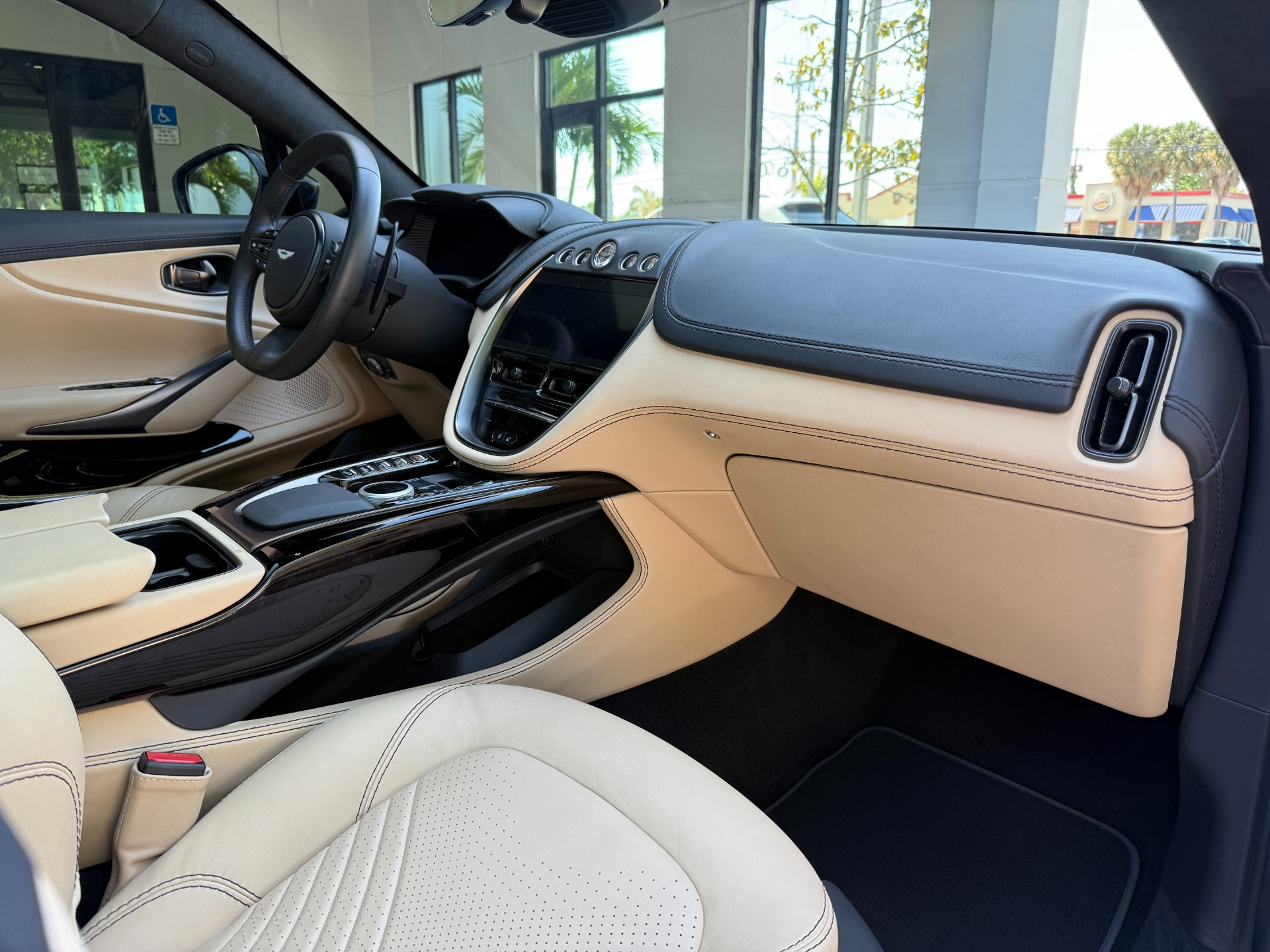 Used-2023-Aston-Martin-DBX