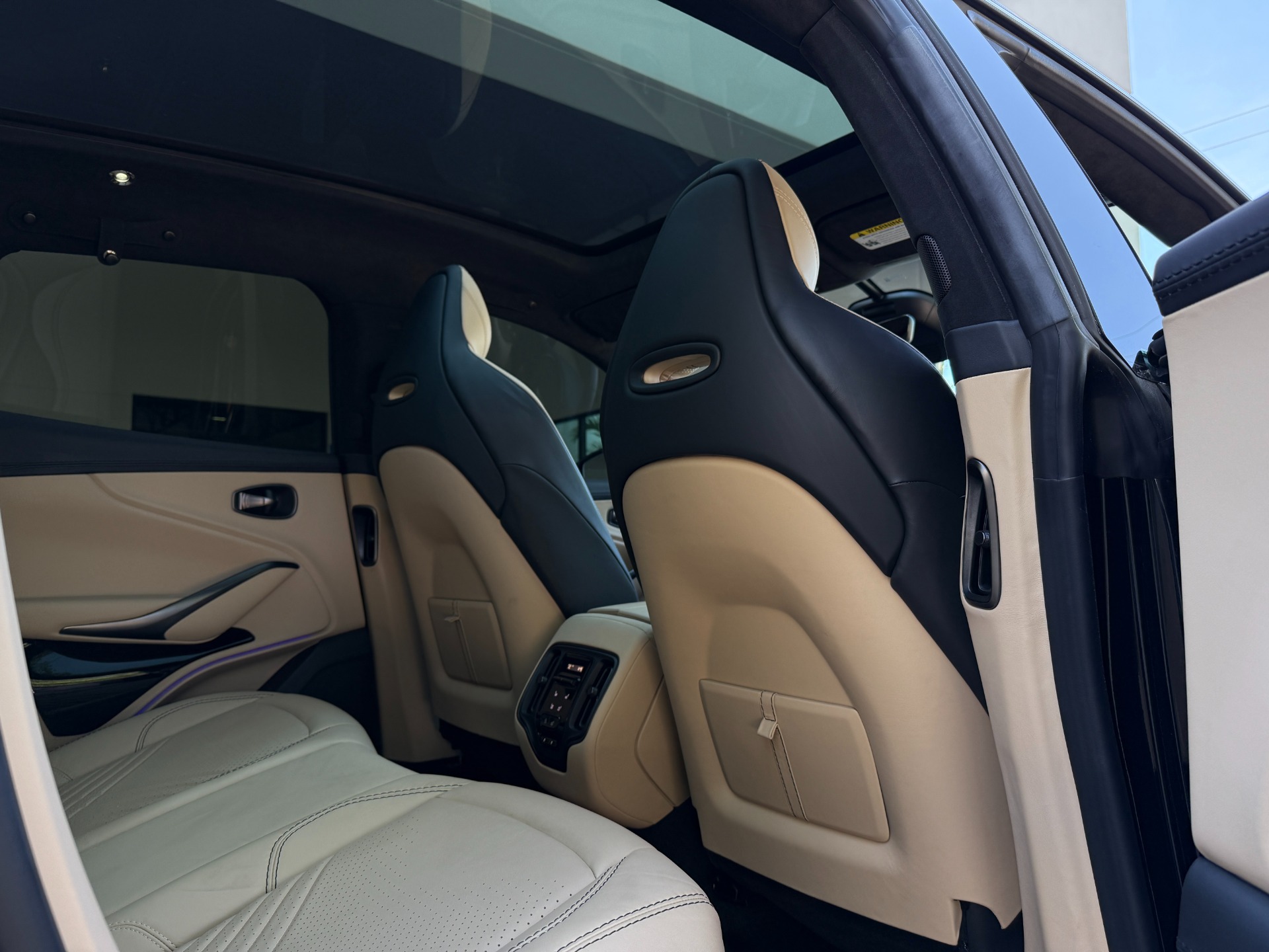 Used-2023-Aston-Martin-DBX