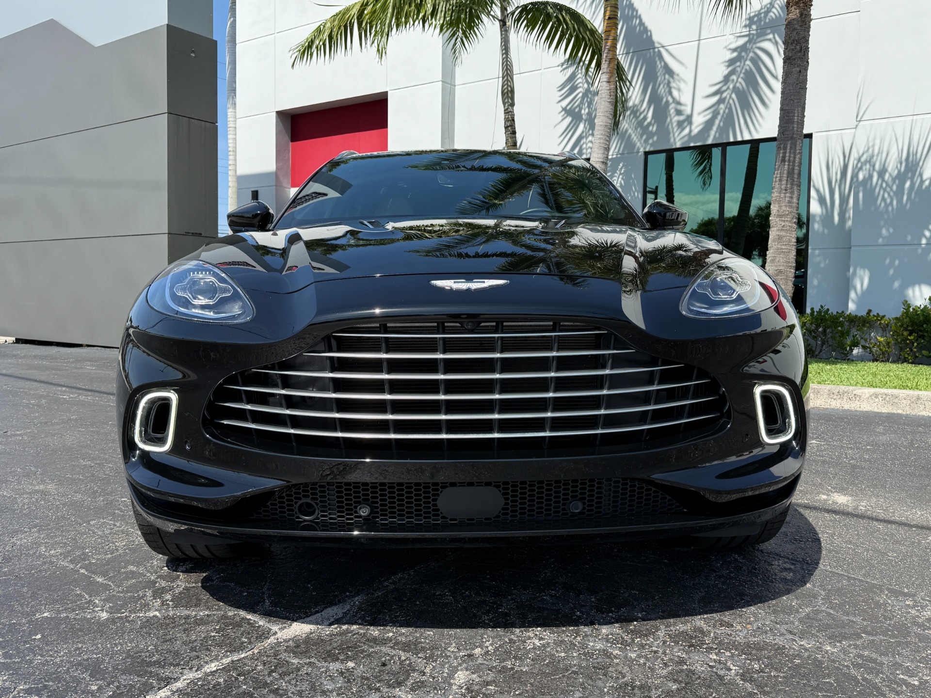 Used-2023-Aston-Martin-DBX