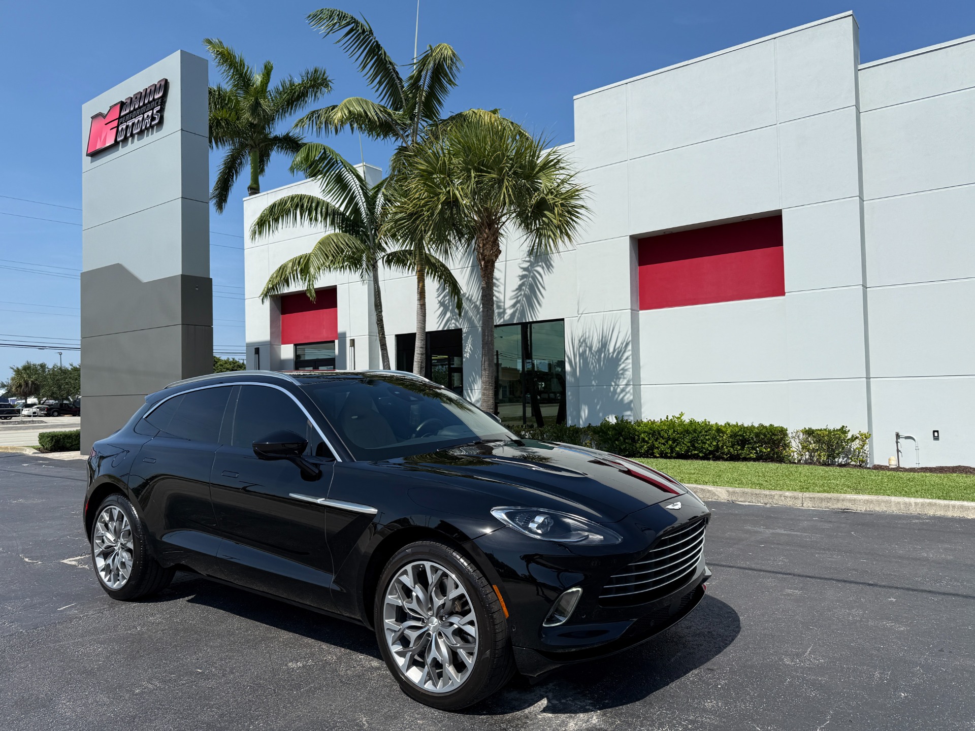 Used-2023-Aston-Martin-DBX