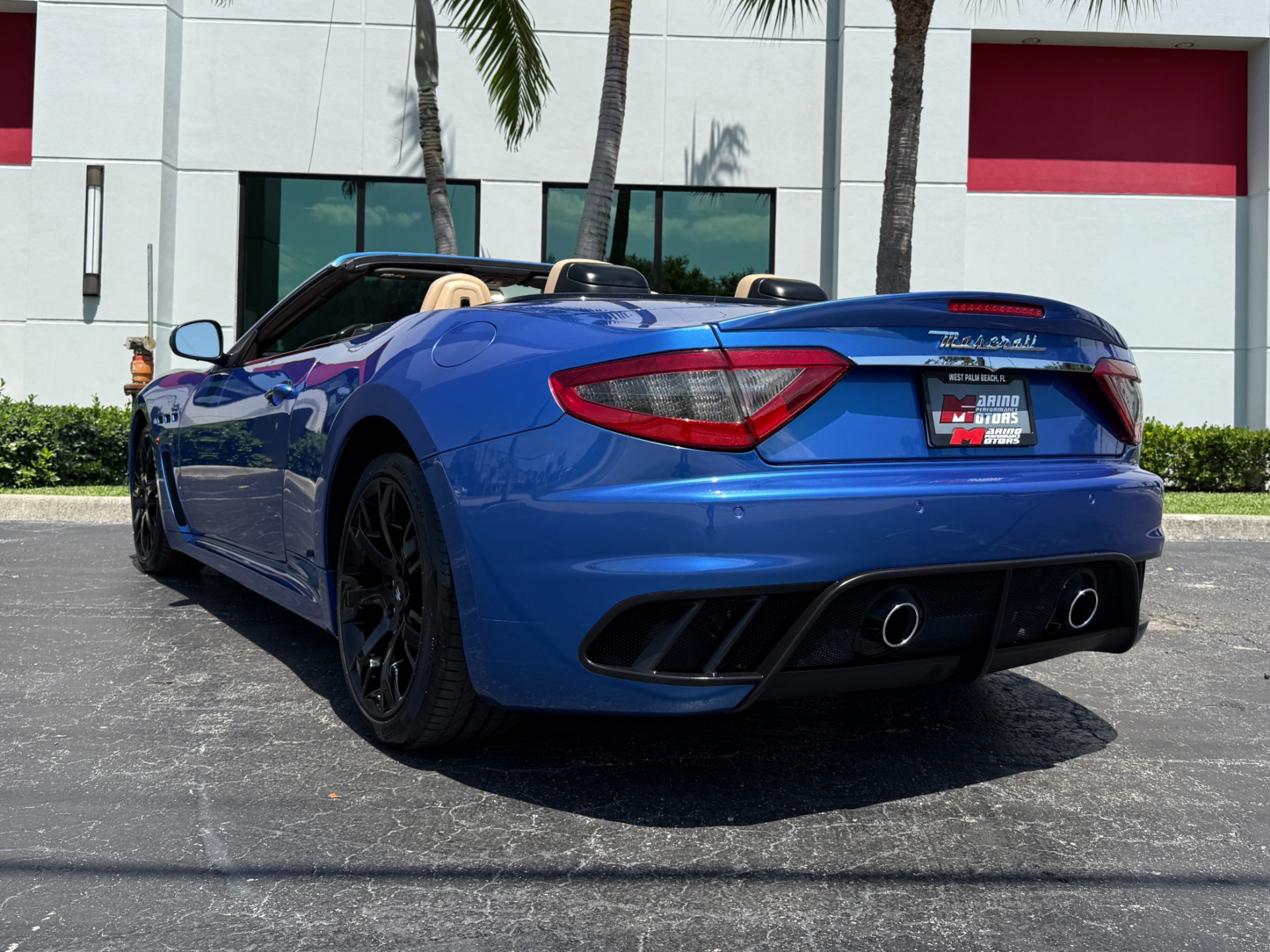 Used-2014-Maserati-GranTurismo-MC