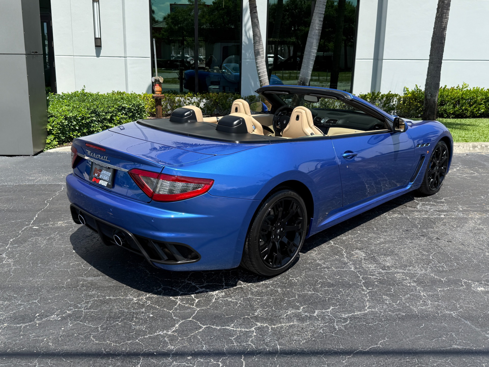 Used-2014-Maserati-GranTurismo-MC