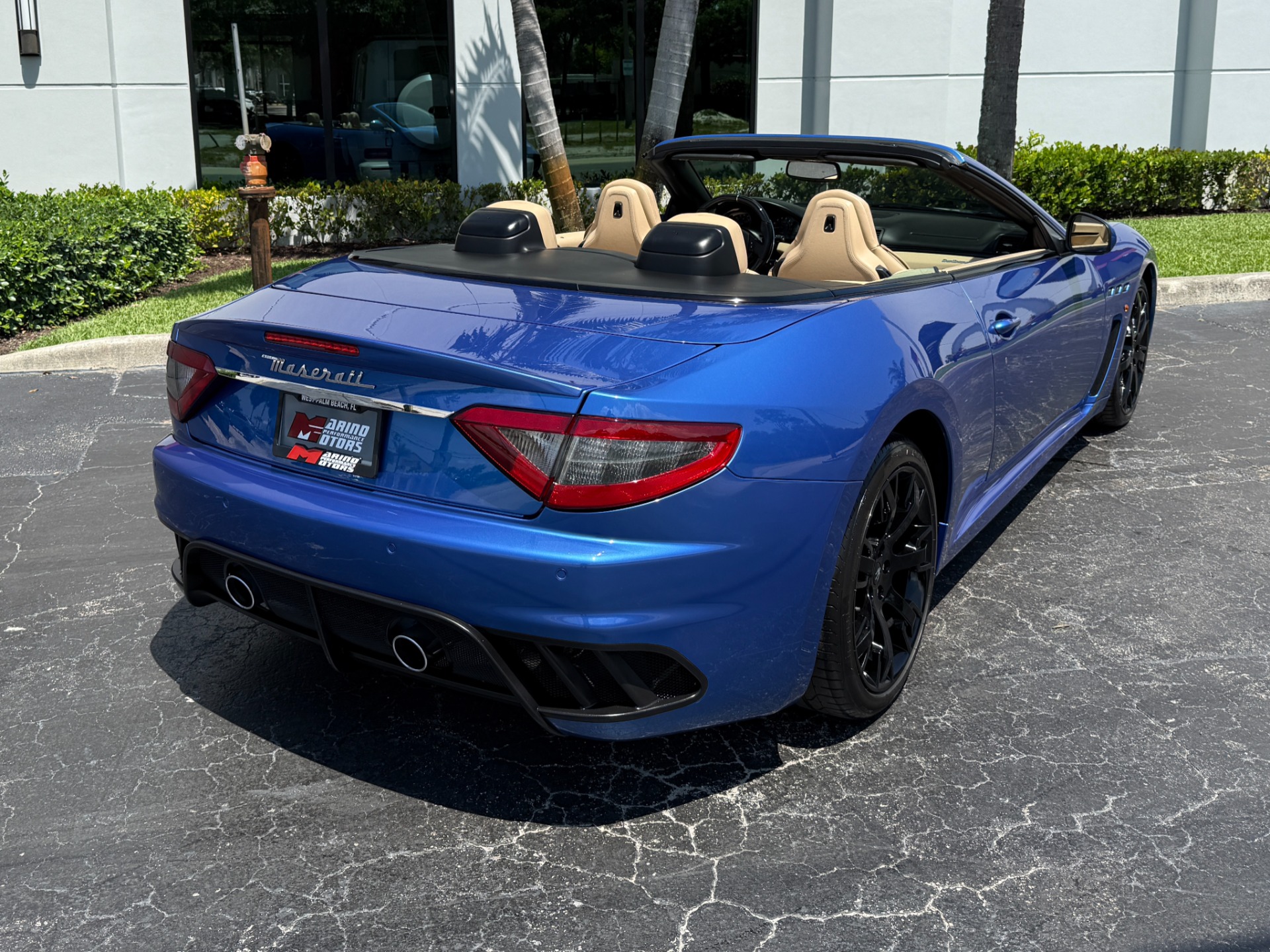 Used-2014-Maserati-GranTurismo-MC