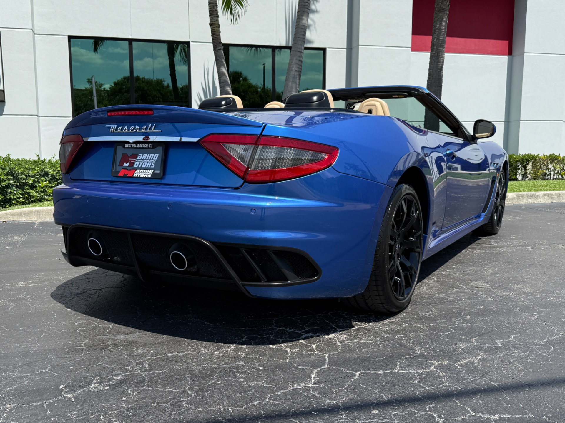 Used-2014-Maserati-GranTurismo-MC