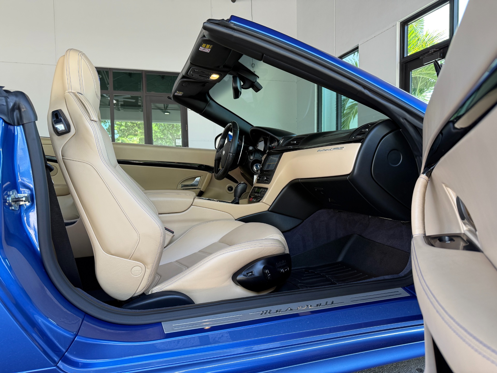 Used-2014-Maserati-GranTurismo-MC