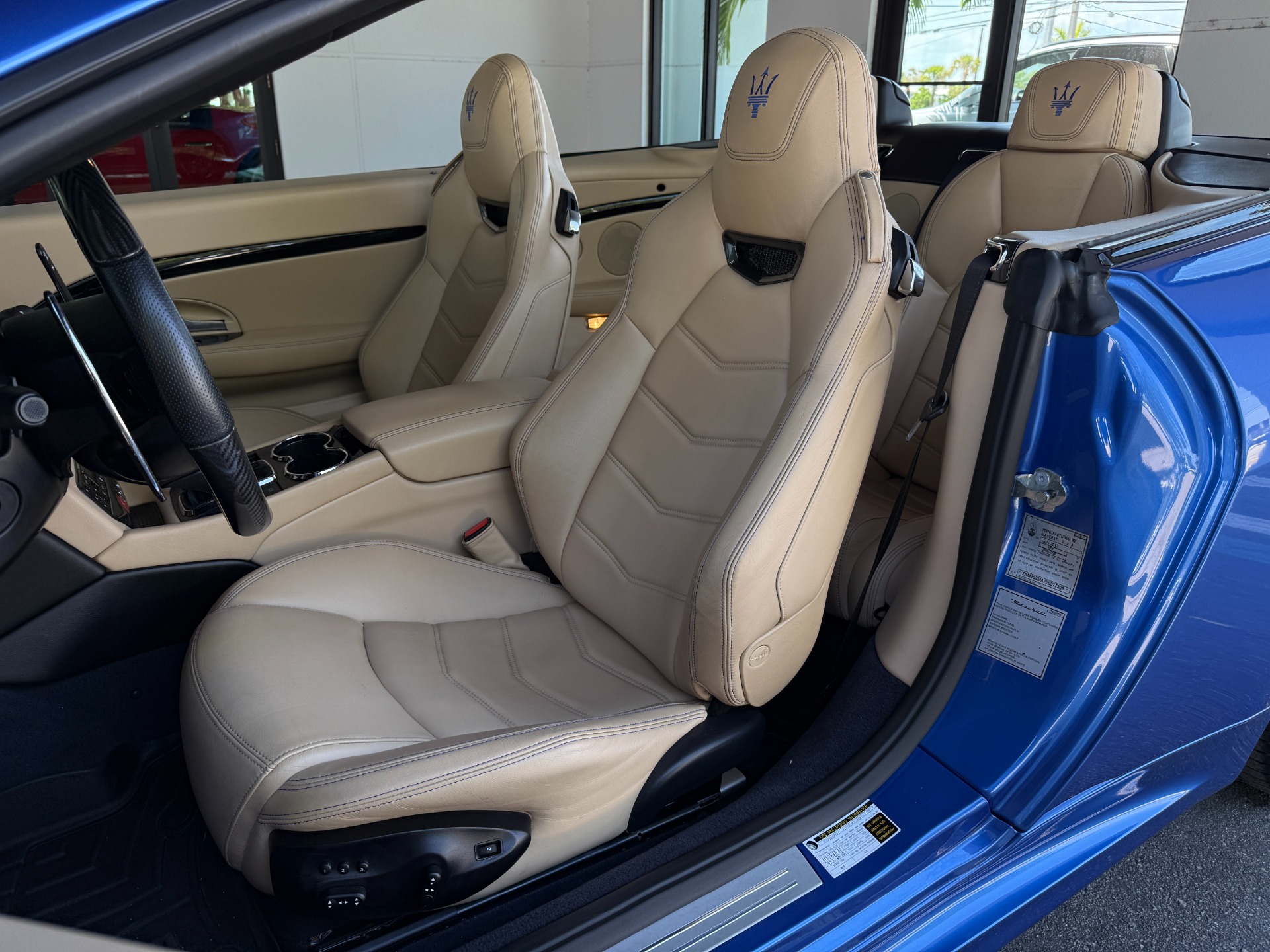 Used-2014-Maserati-GranTurismo-MC