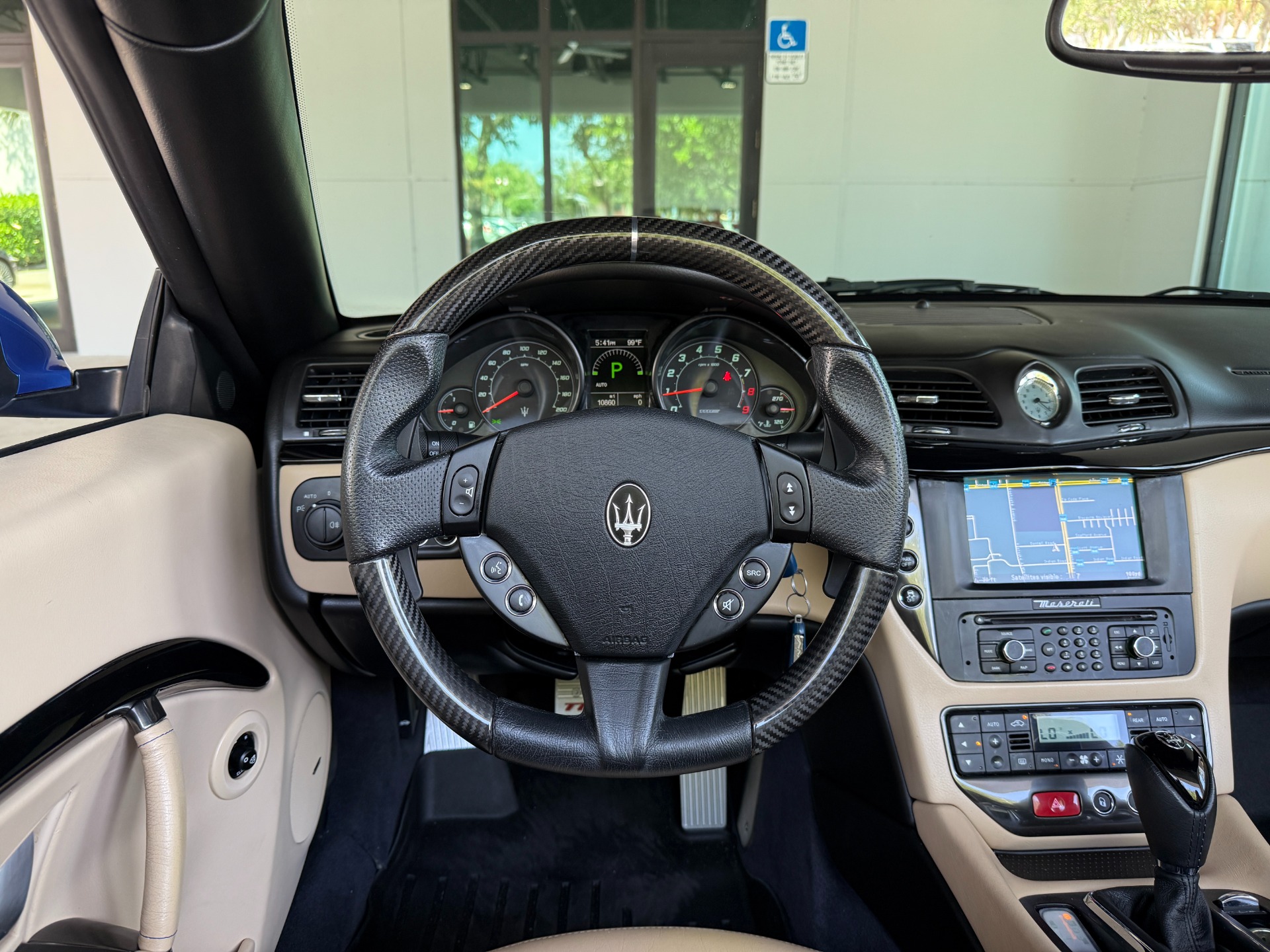 Used-2014-Maserati-GranTurismo-MC