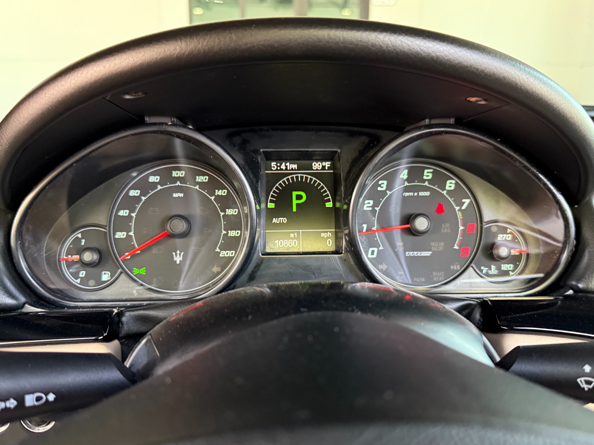 Used-2014-Maserati-GranTurismo-MC