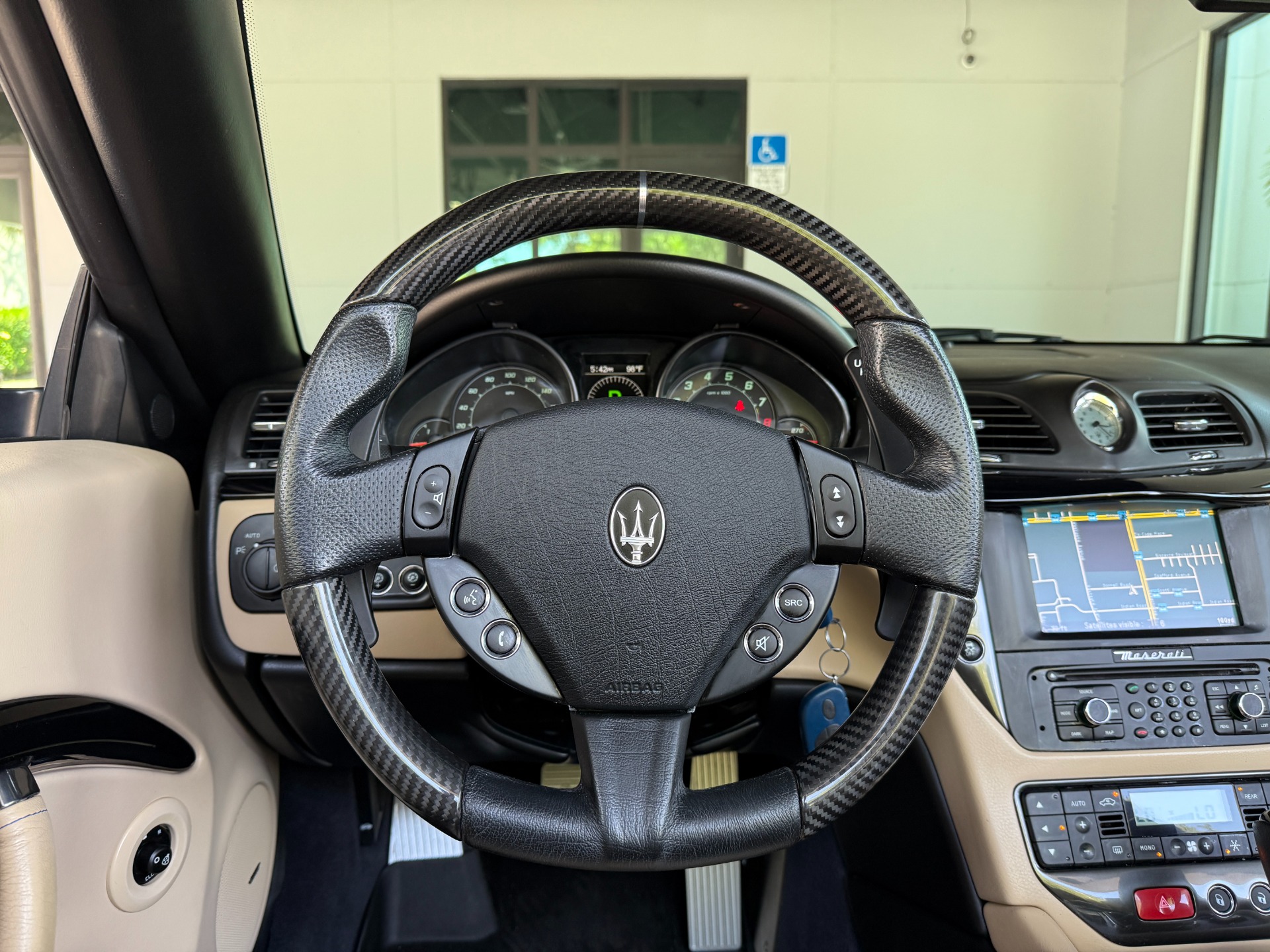 Used-2014-Maserati-GranTurismo-MC