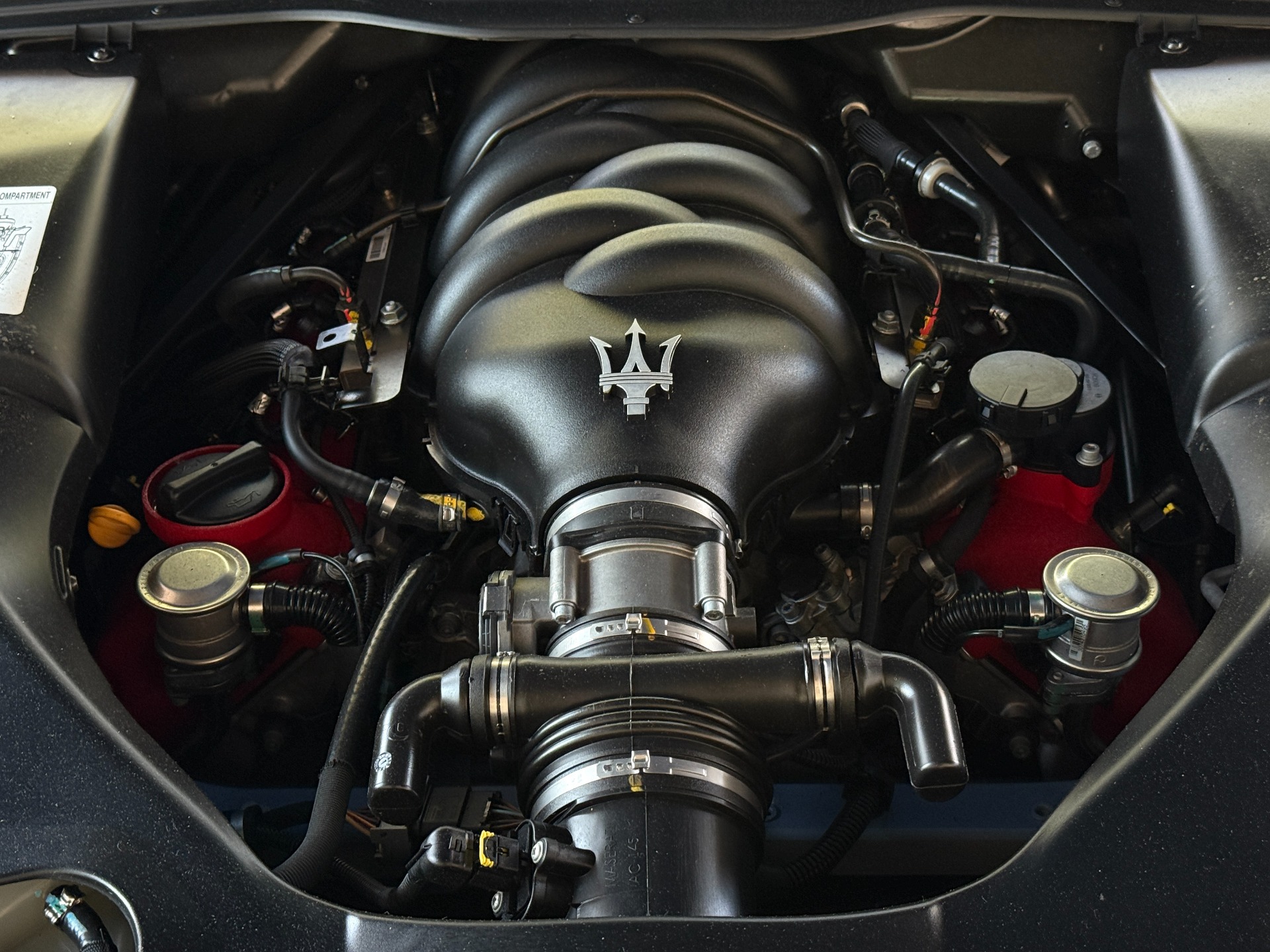 Used-2014-Maserati-GranTurismo-MC