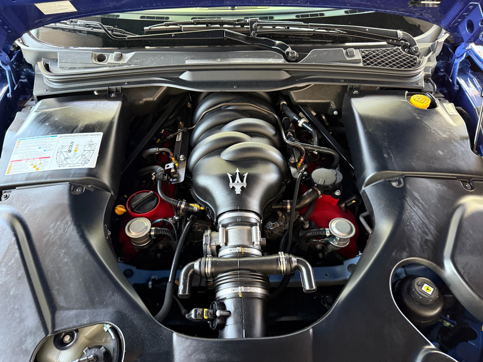 Used-2014-Maserati-GranTurismo-MC