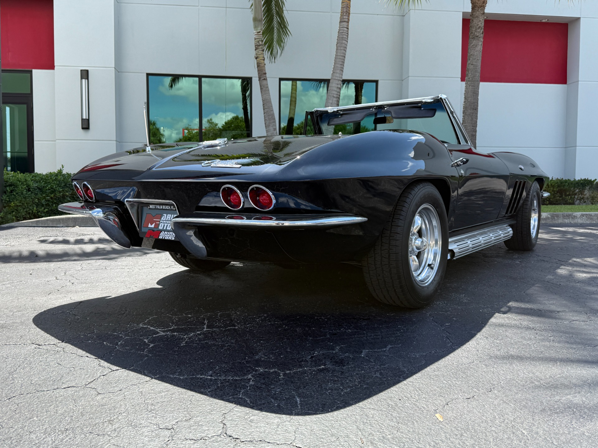 Used-1965-Chevrolet-Corvette-Sting-Ray
