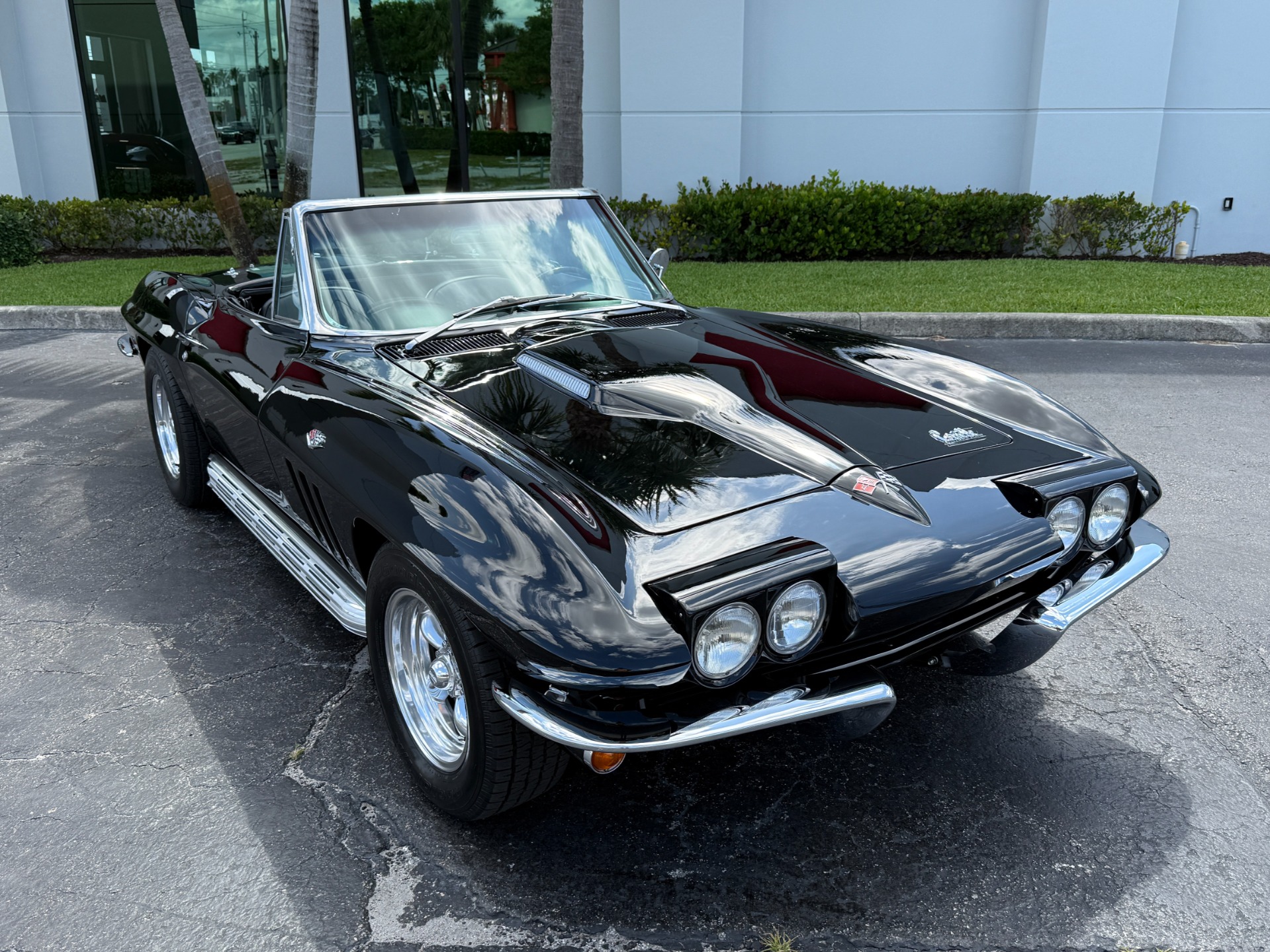 Used-1965-Chevrolet-Corvette-Sting-Ray