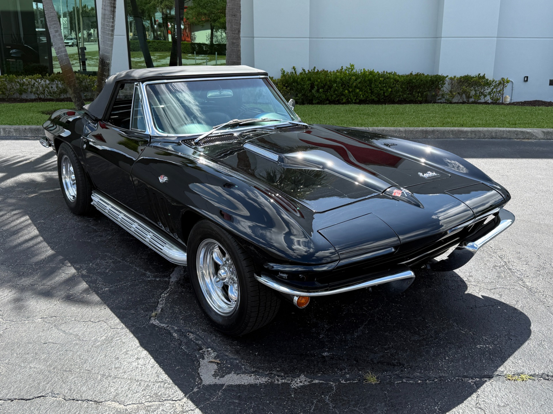 Used-1965-Chevrolet-Corvette-Sting-Ray