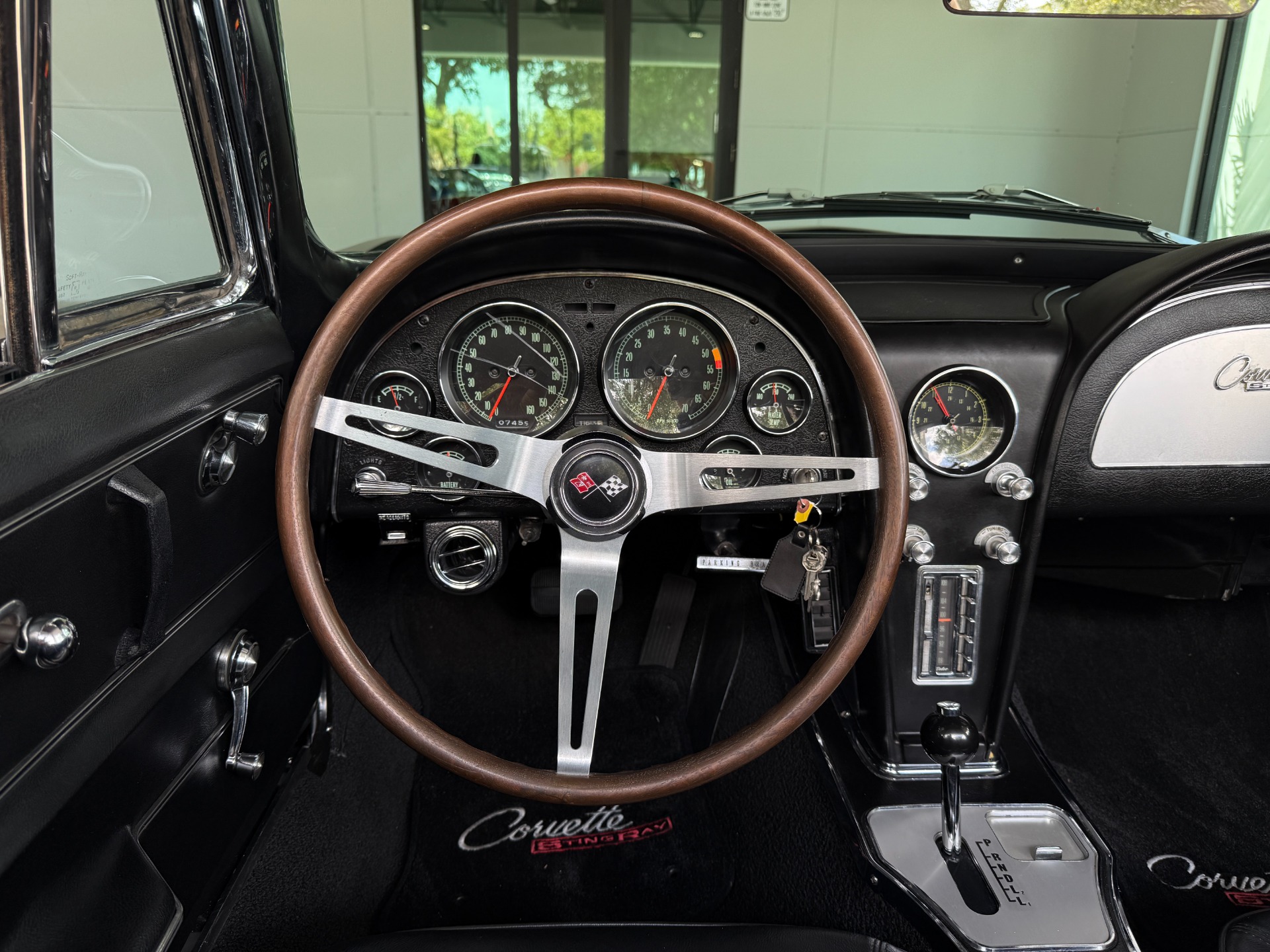 Used-1965-Chevrolet-Corvette-Sting-Ray